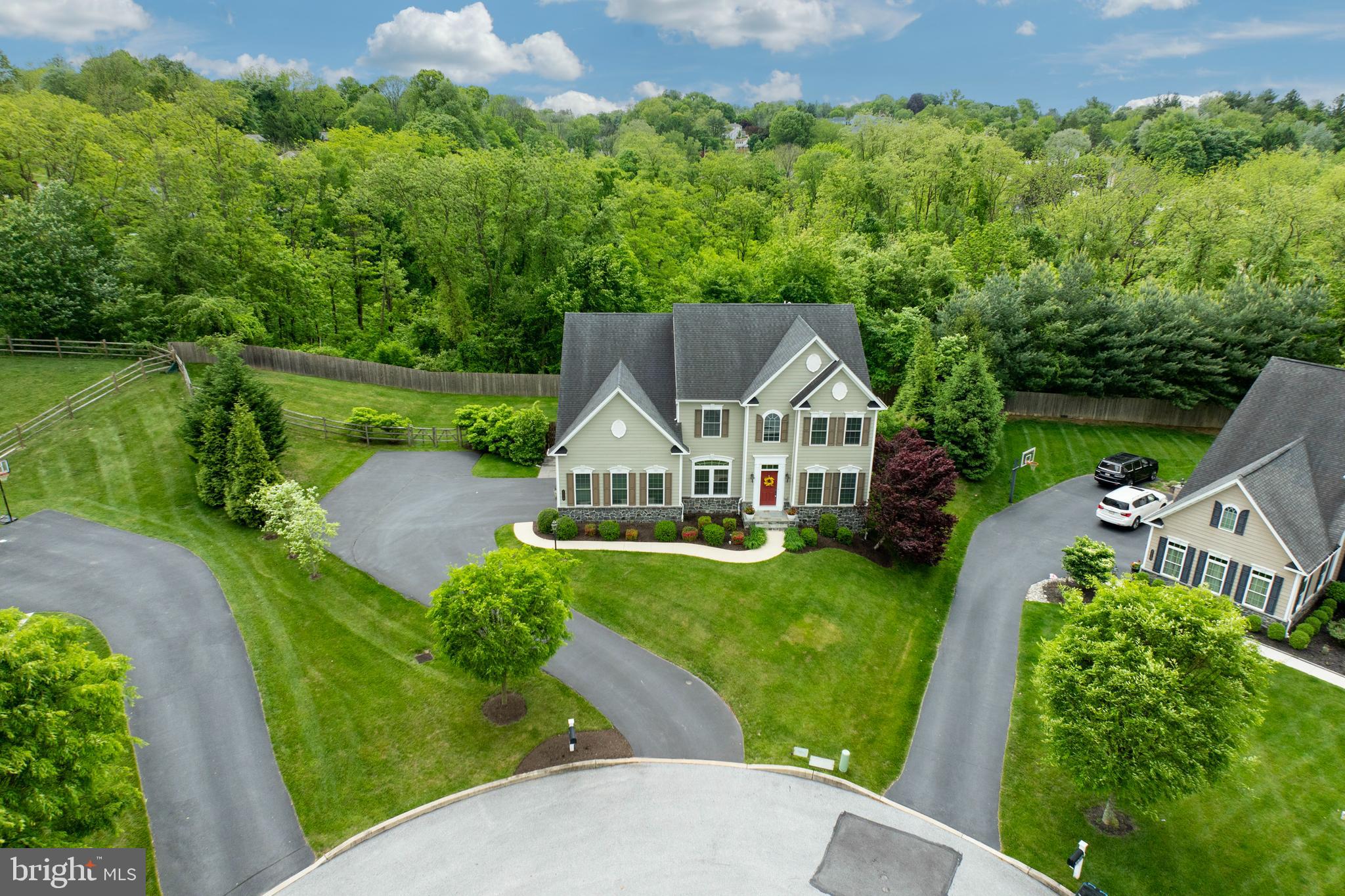 GREYSTONE WALK - Residential