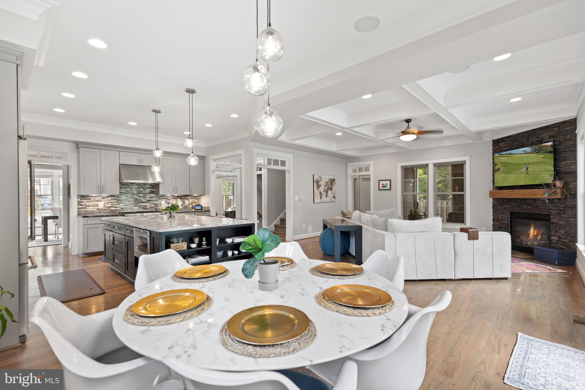 WAYCROFT WOODLAWN - Residential