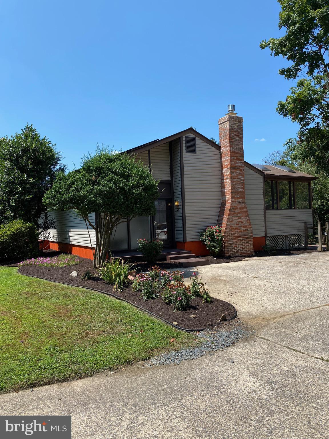 VILLAGE OF LONG REACH - Residential