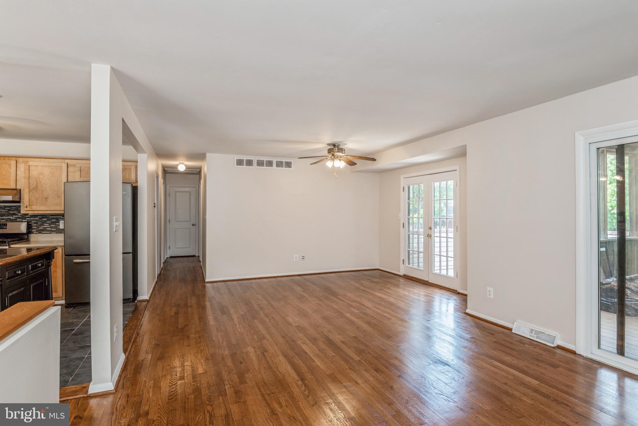 VILLAGE OF LONG REACH - Residential