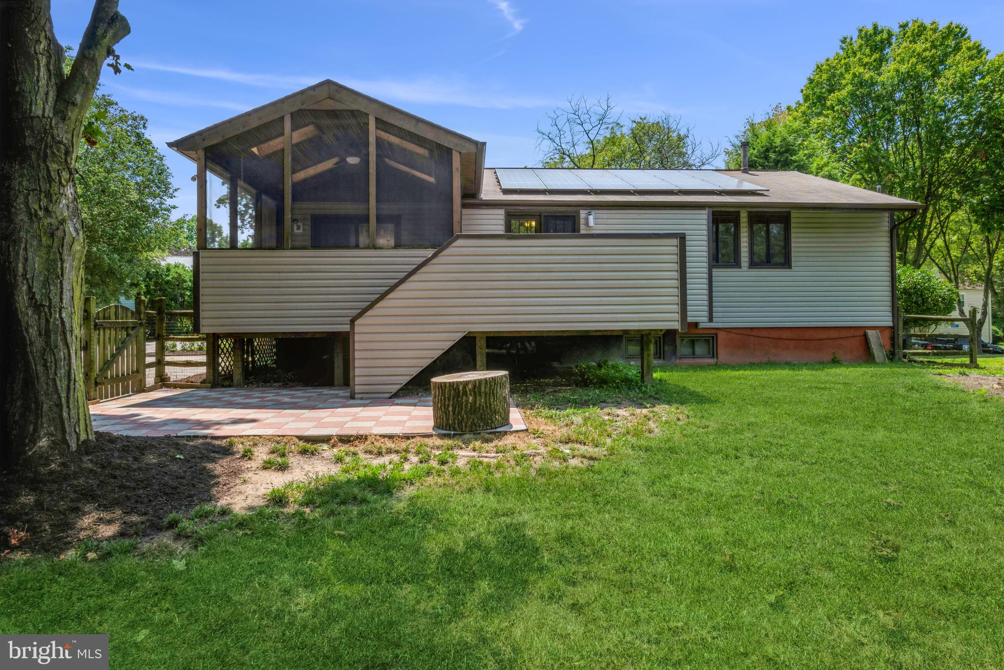 VILLAGE OF LONG REACH - Residential