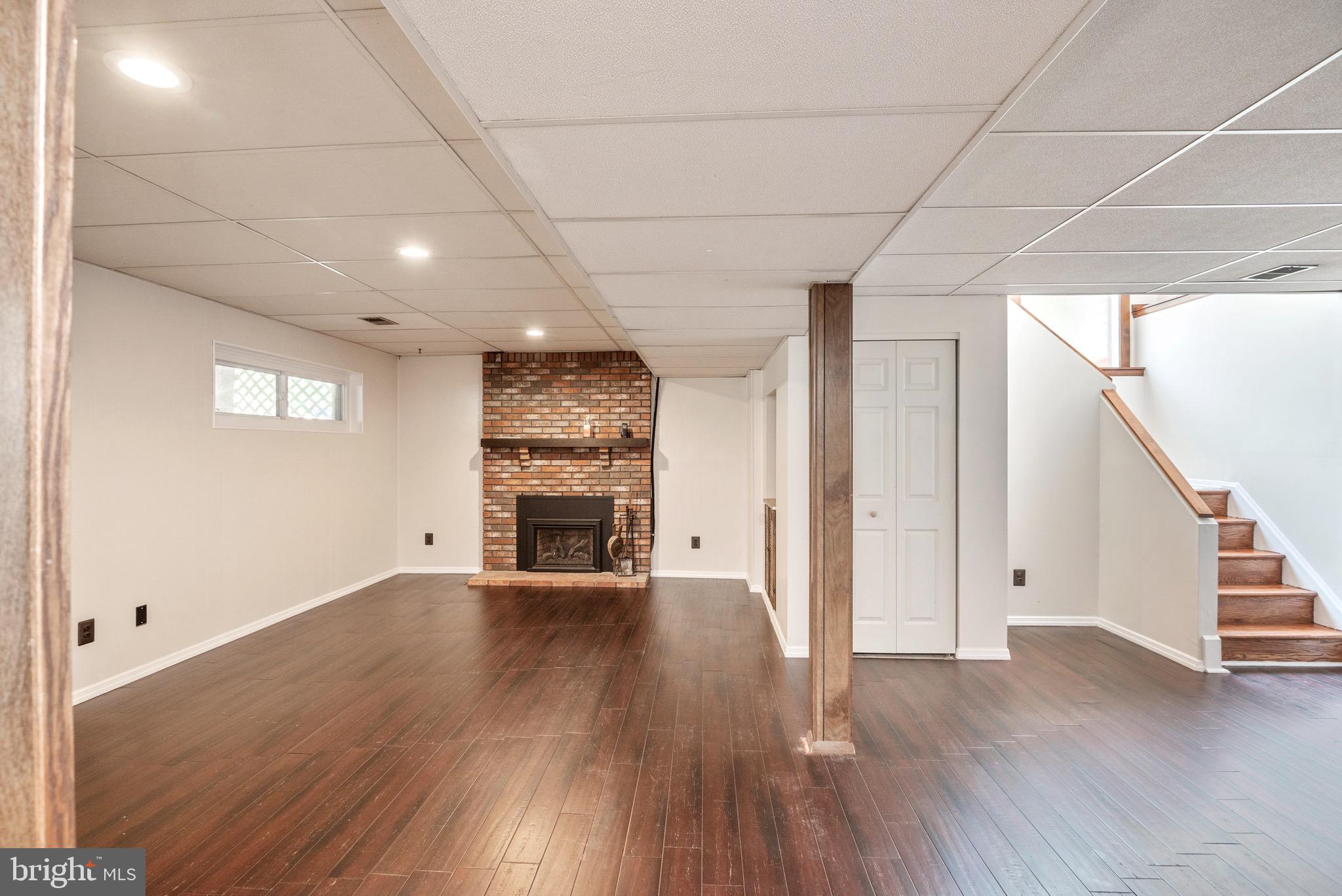 VILLAGE OF LONG REACH - Residential