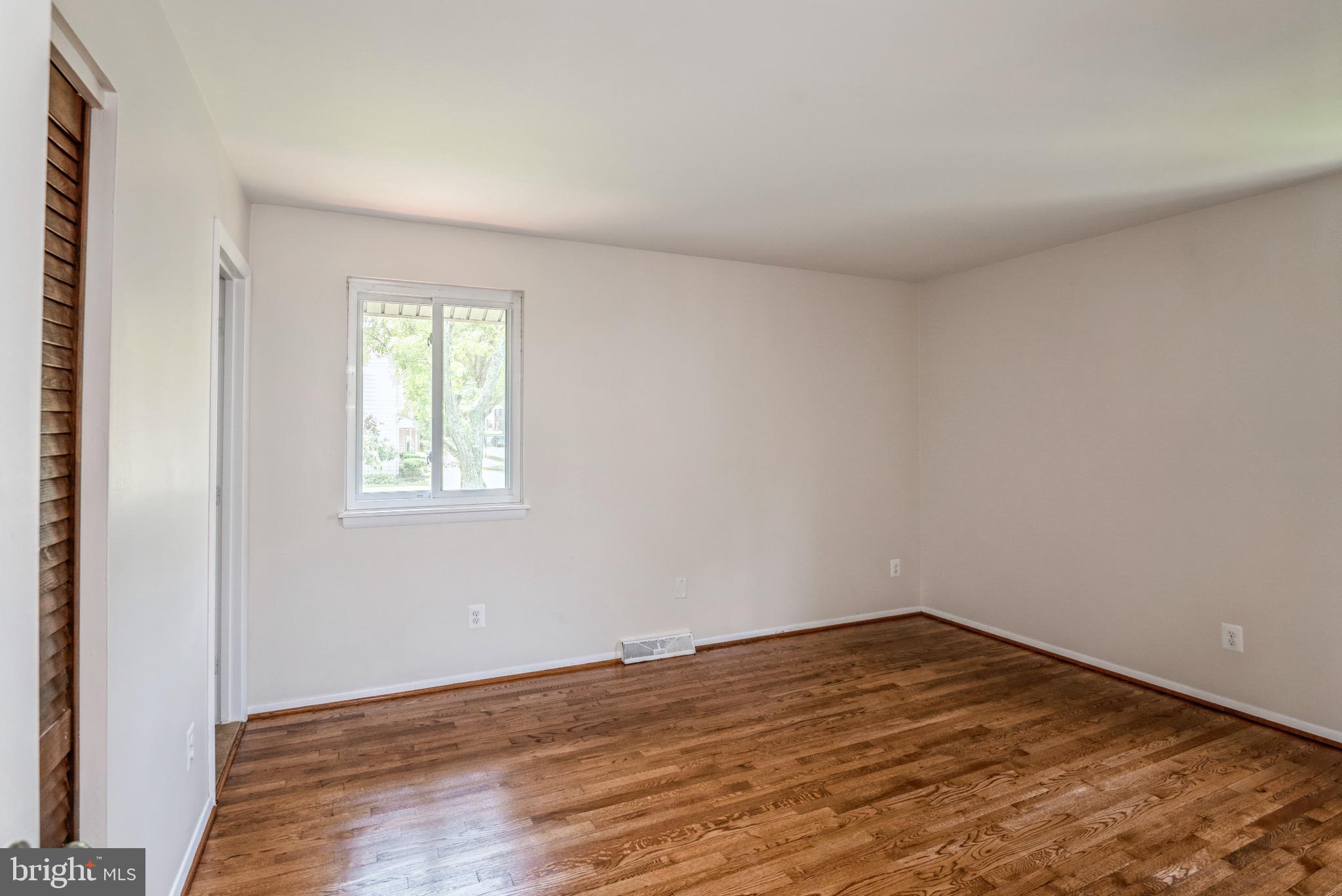 VILLAGE OF LONG REACH - Residential