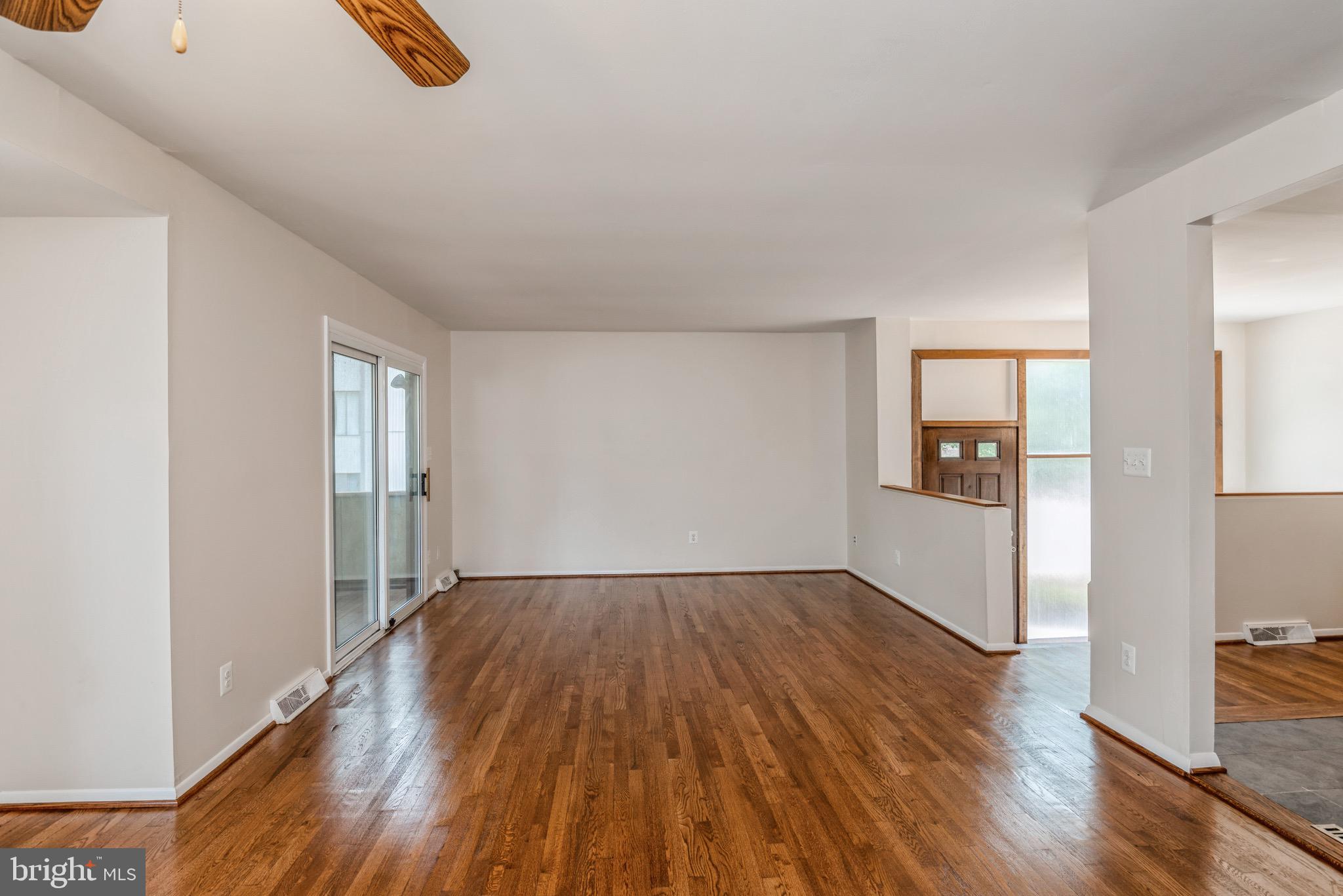 VILLAGE OF LONG REACH - Residential