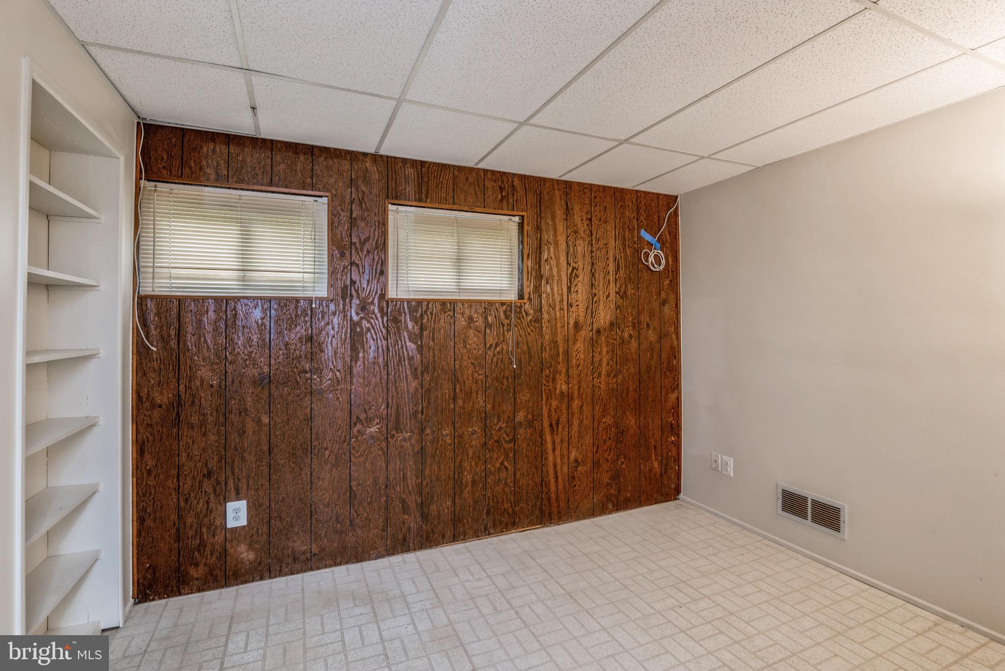 VILLAGE OF LONG REACH - Residential