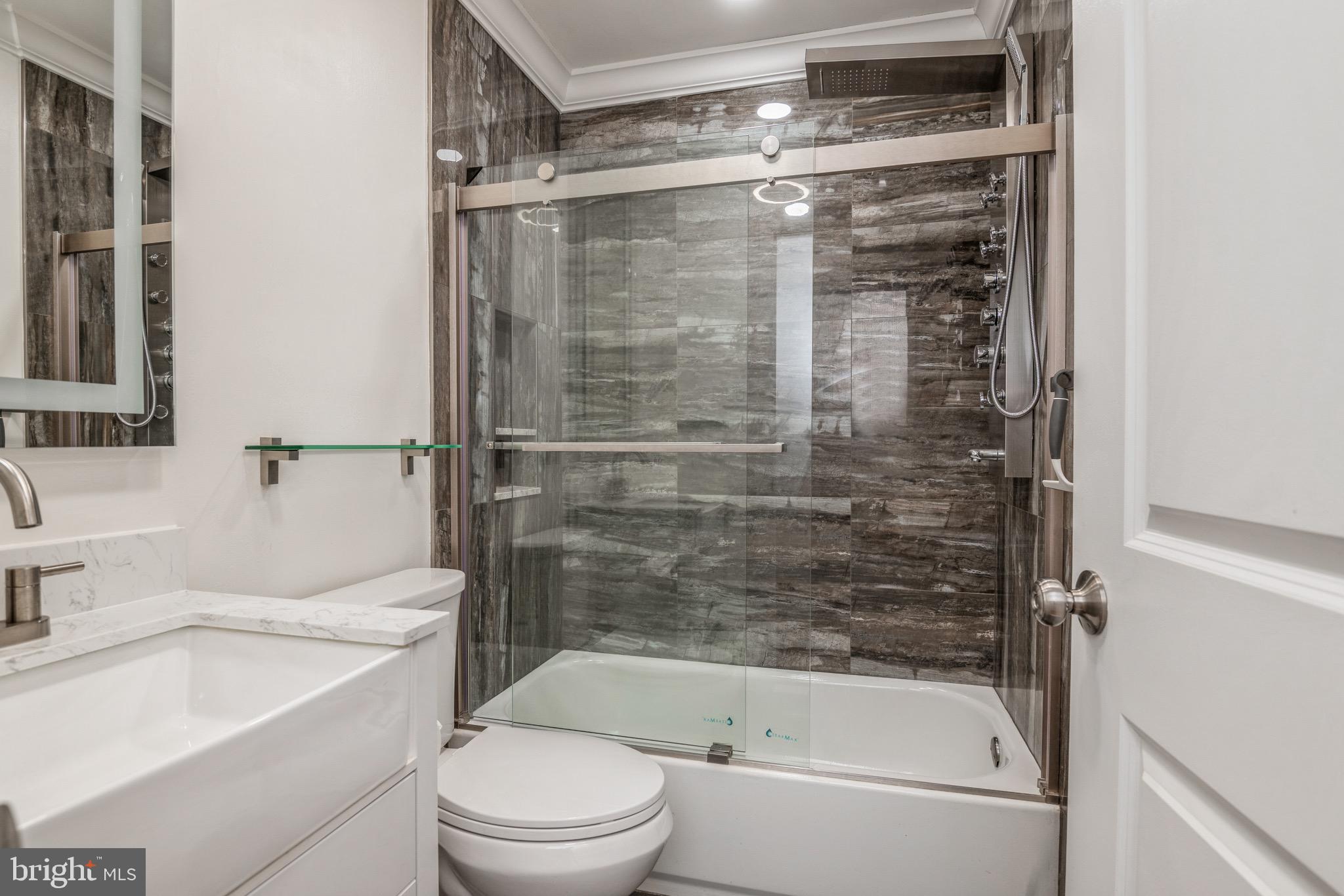 VILLAGE OF LONG REACH - Residential