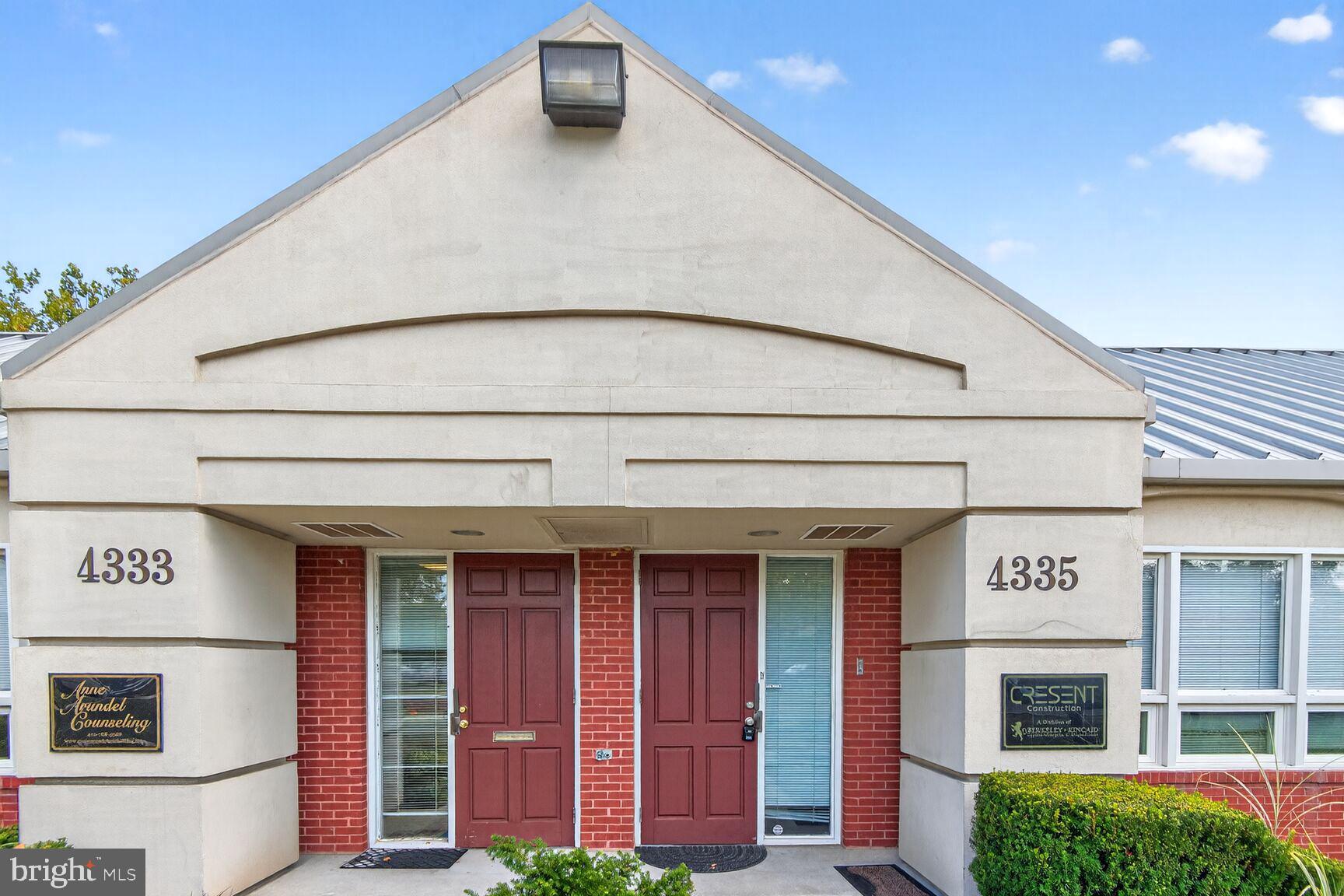 4335 NORTHVIEW DRIVE