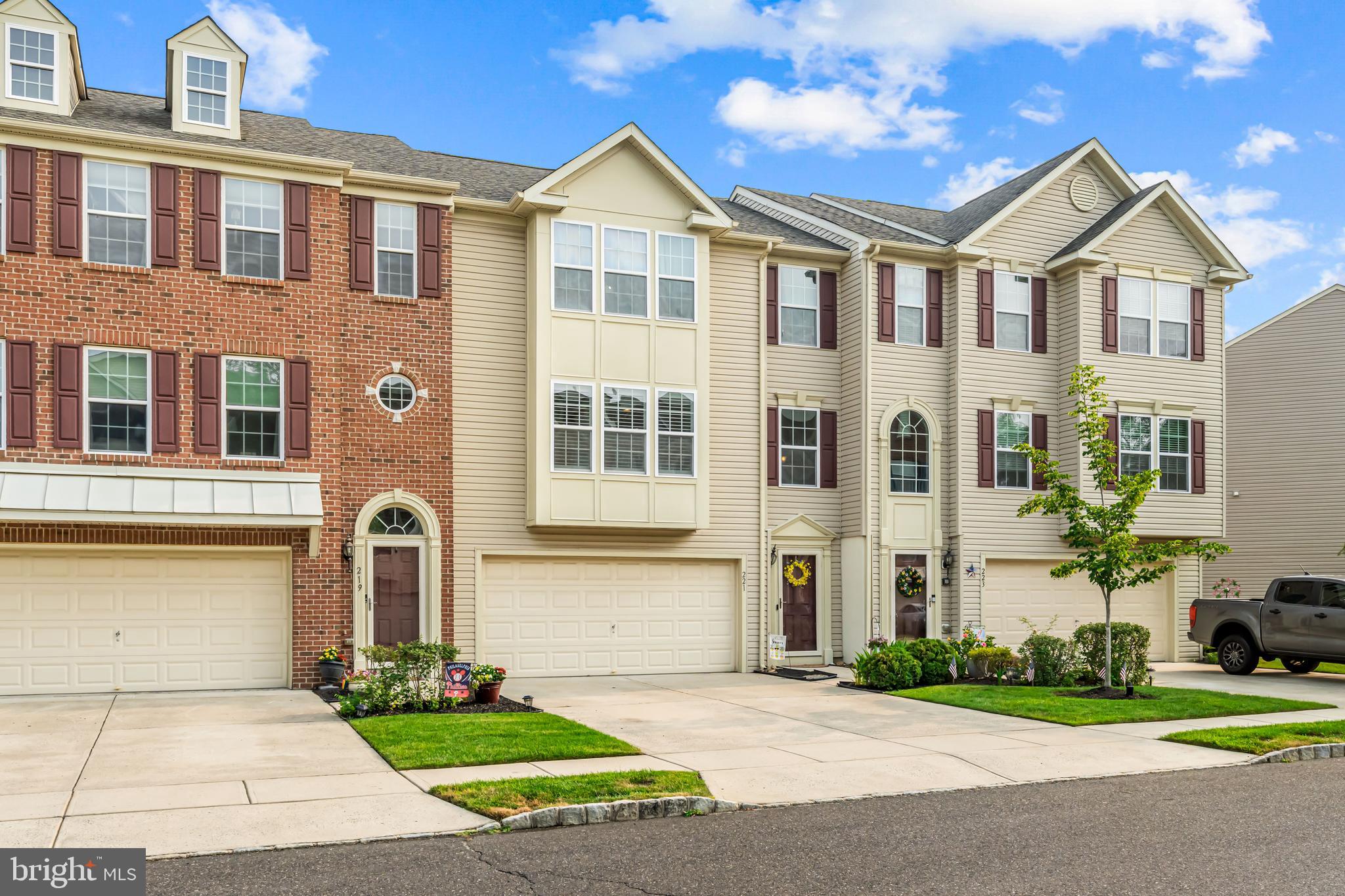 221 NATHAN DRIVE