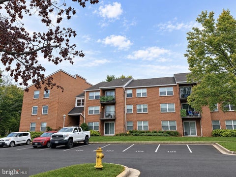 Condo For Sale - 100 Chapel Court #318<br/> WALKERSVILLE, MD 21793