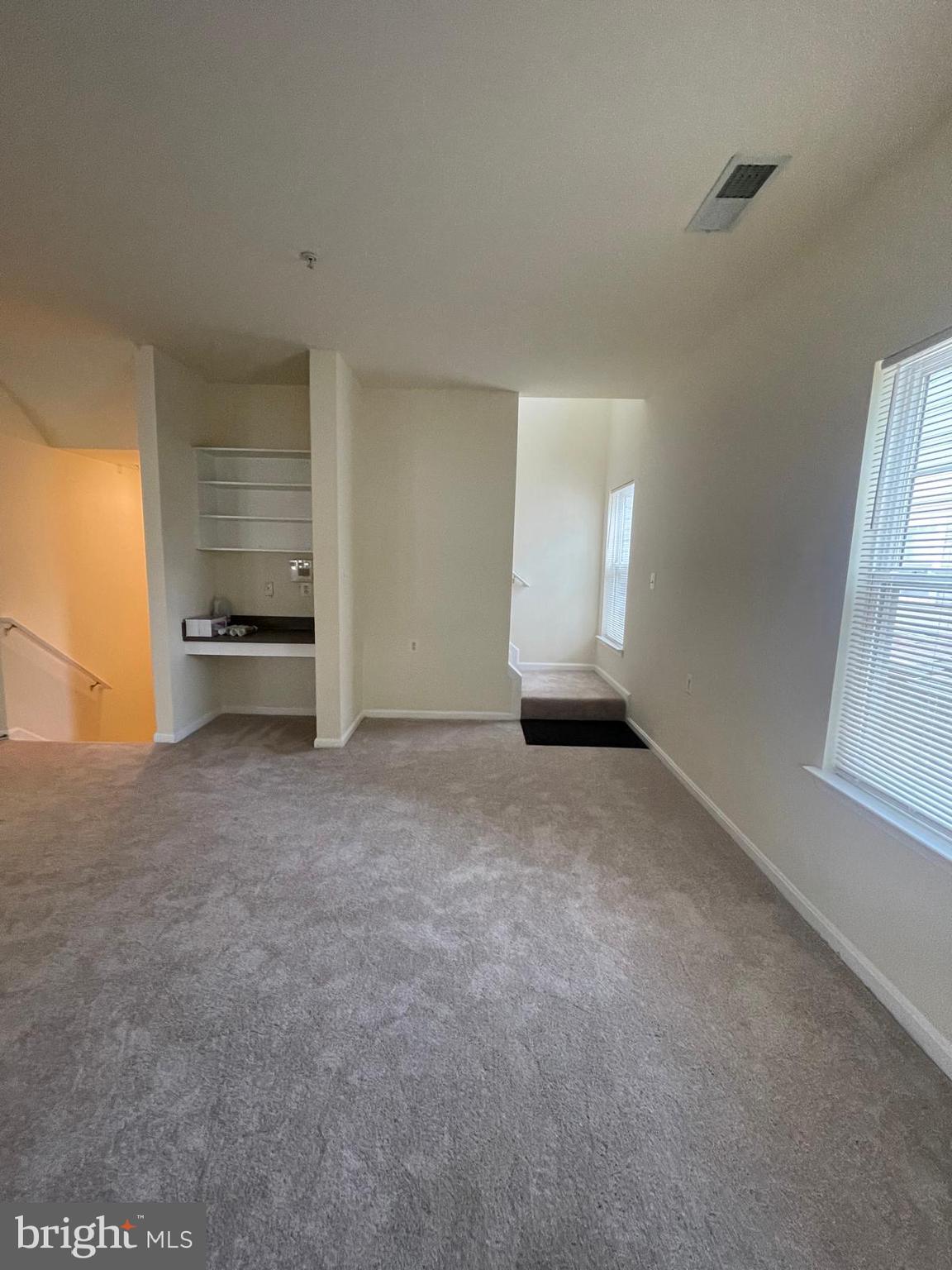 WINDSOR CROSSING - Residential