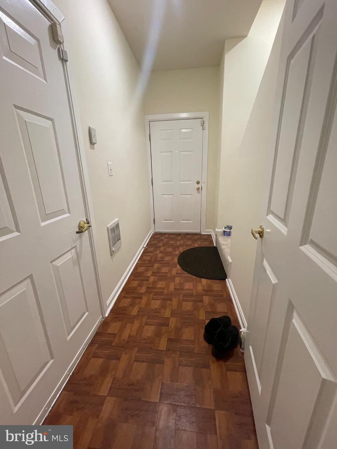 WINDSOR CROSSING - Residential