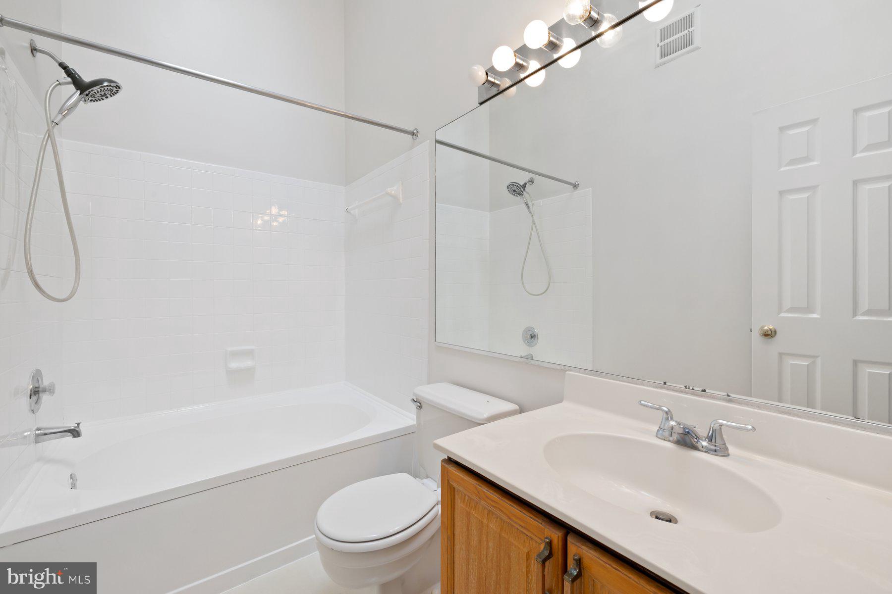 KINGSTOWNE - Residential