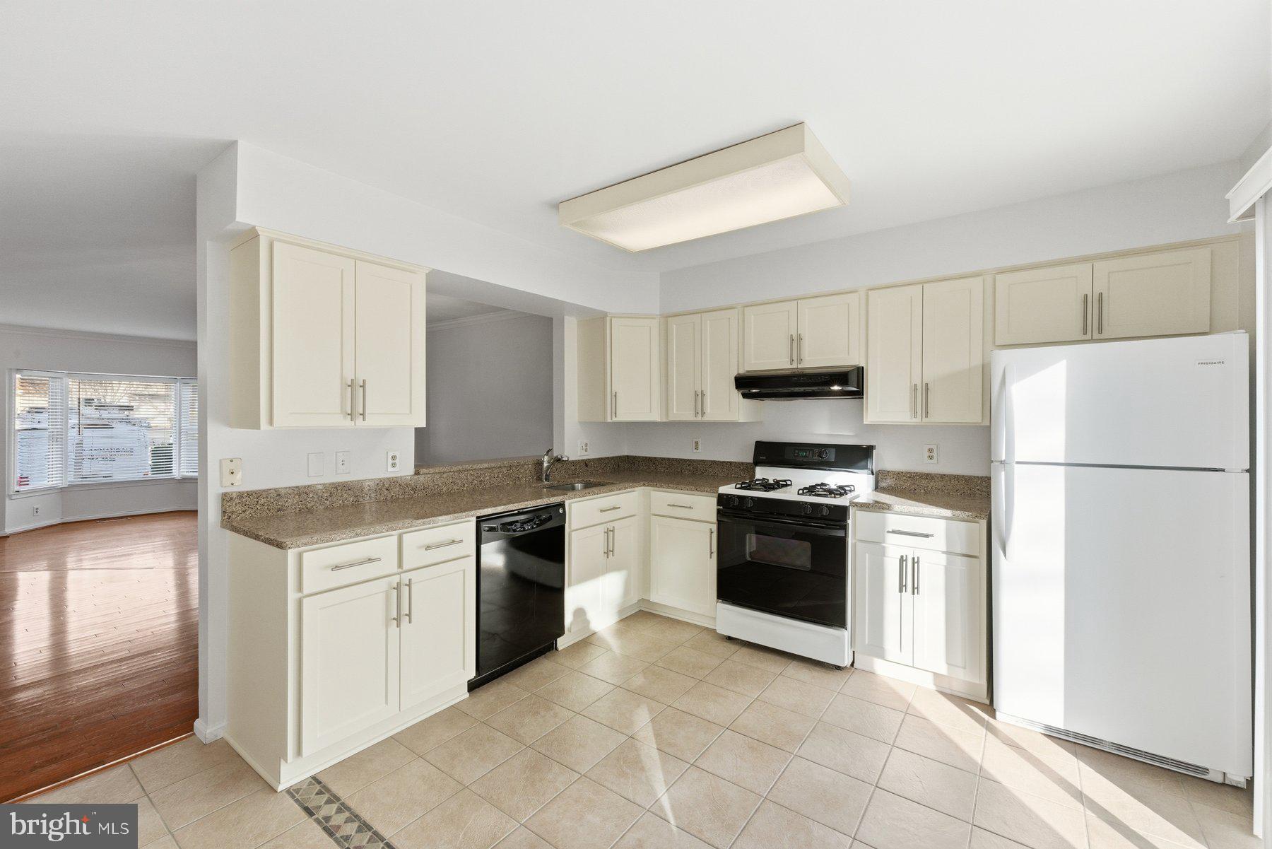 KINGSTOWNE - Residential