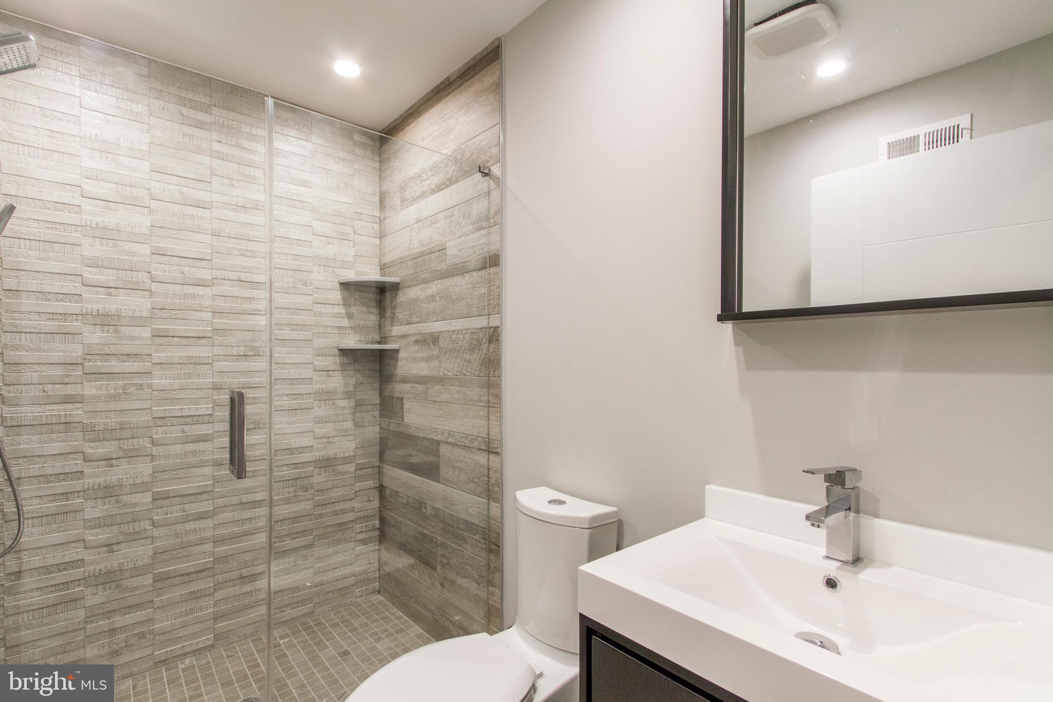 GRADUATE HOSPITAL - Residential Lease