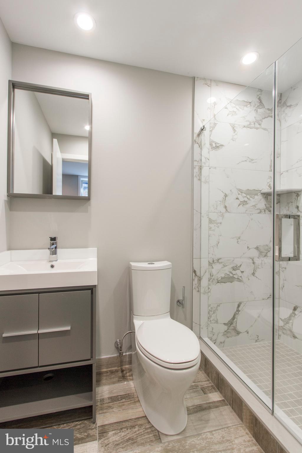 GRADUATE HOSPITAL - Residential Lease