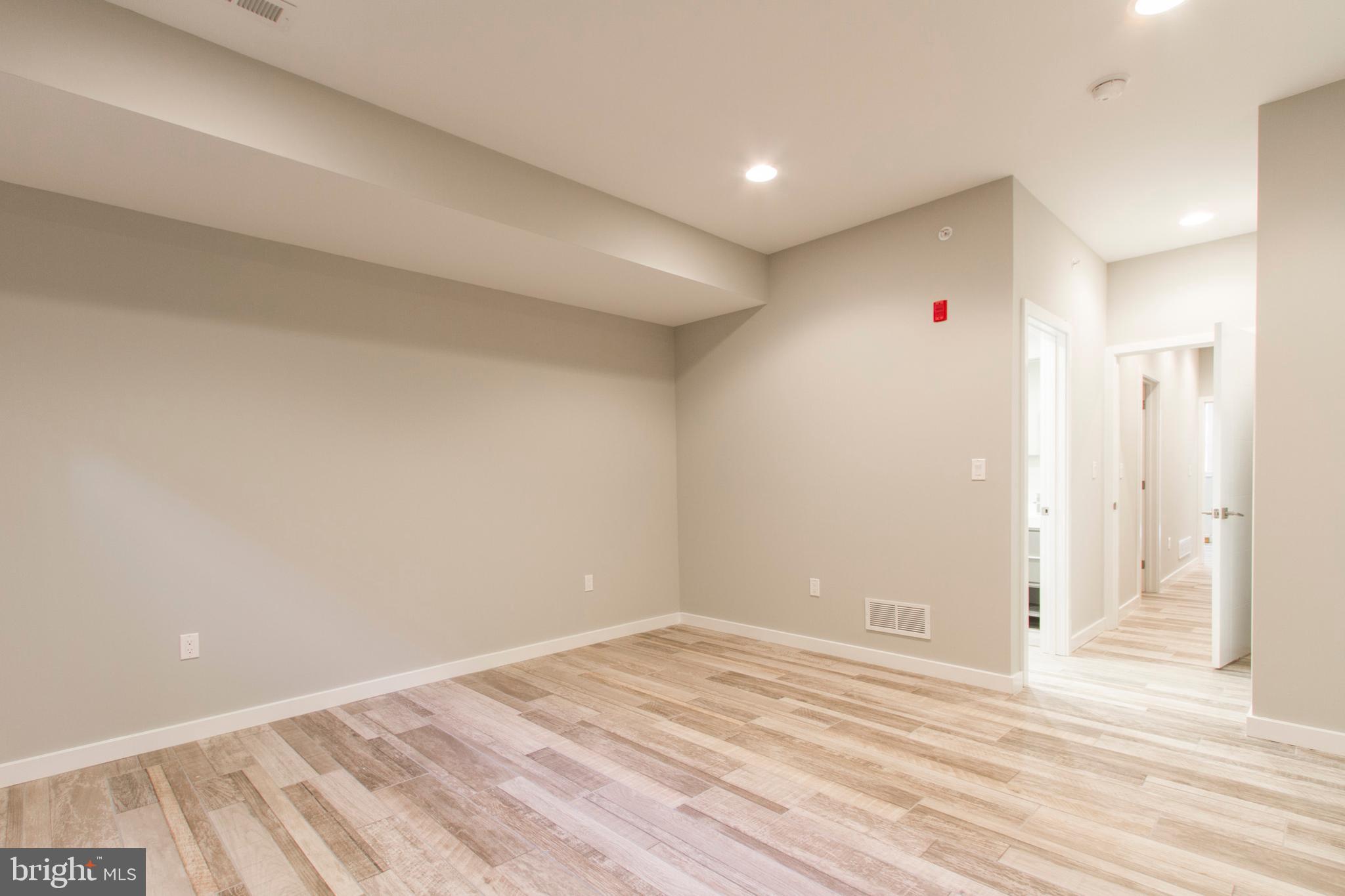 GRADUATE HOSPITAL - Residential Lease