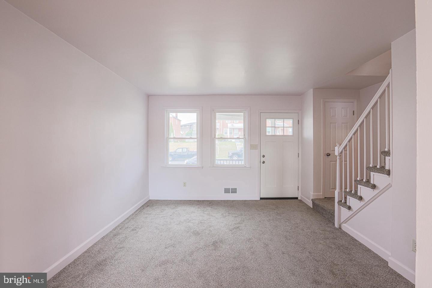 1637 MANOR ROAD