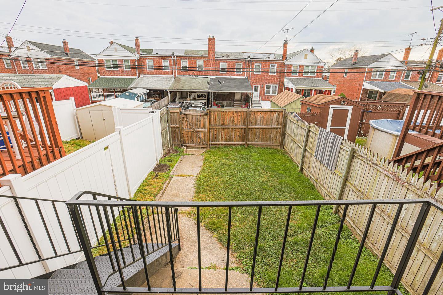 MERRITT HOMES - Residential