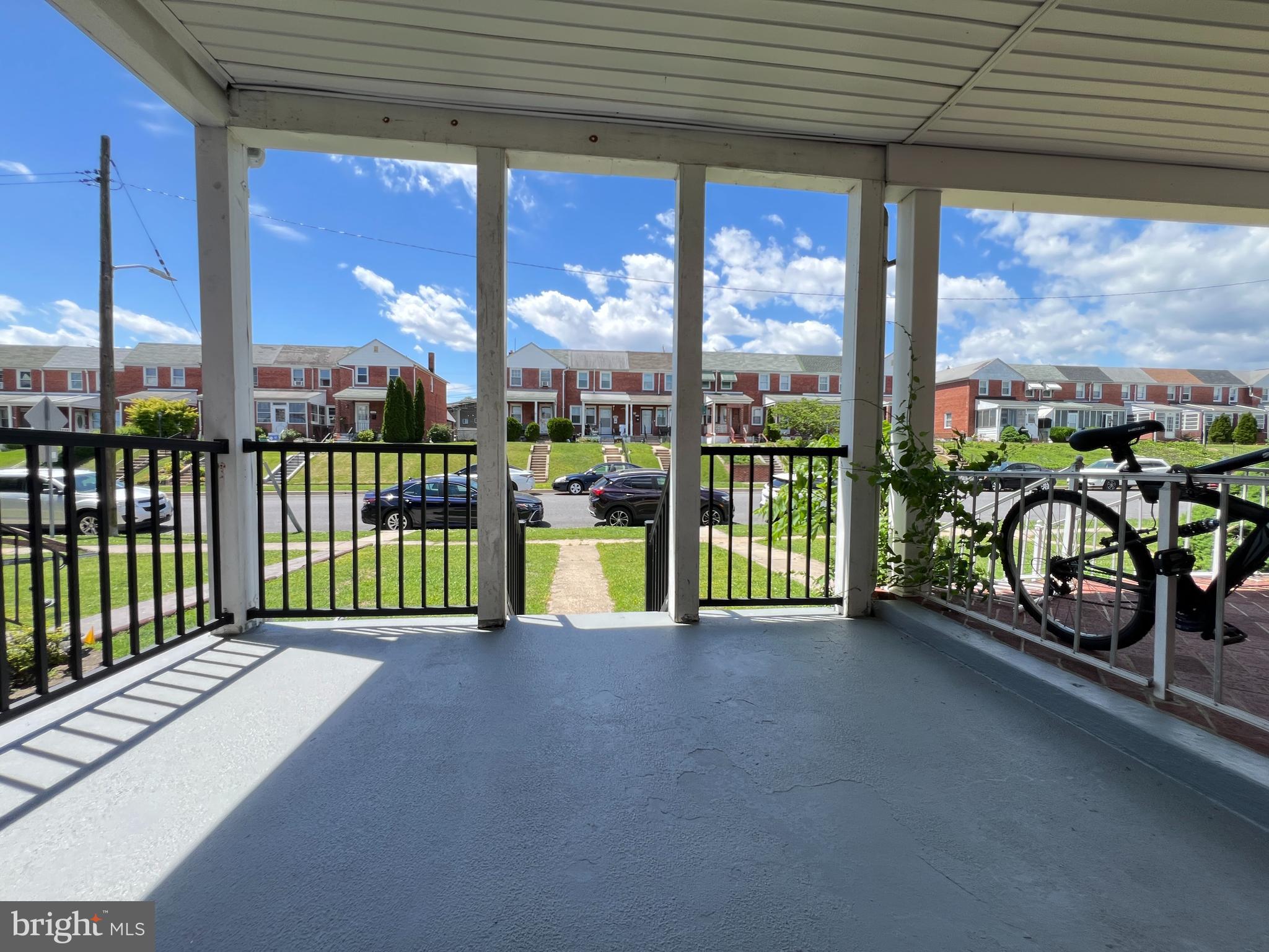 1637 MANOR ROAD