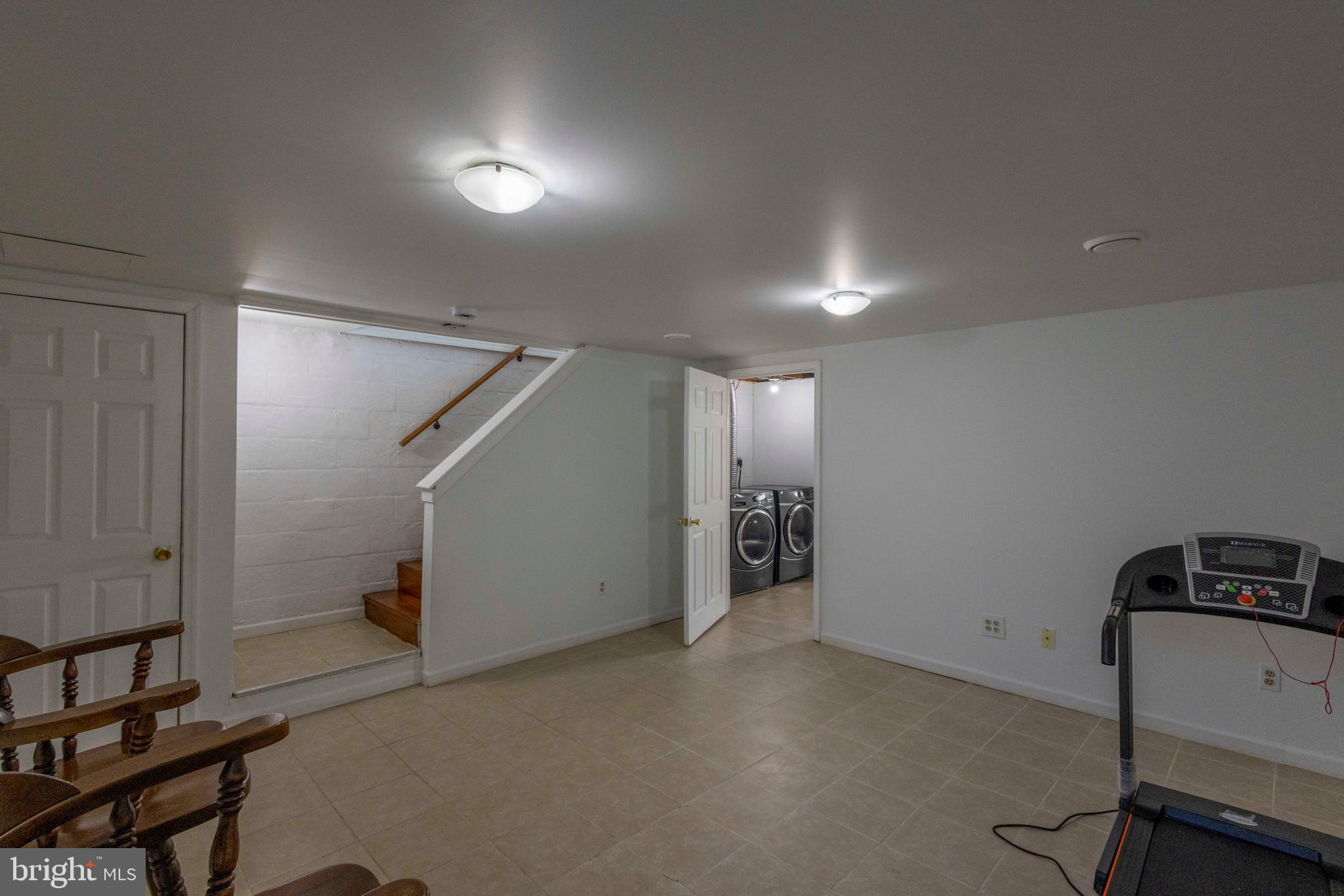 CANTONSVILLE - Residential Lease