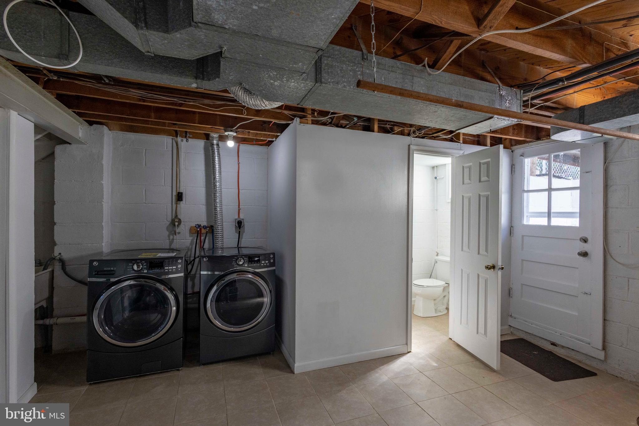 CANTONSVILLE - Residential Lease