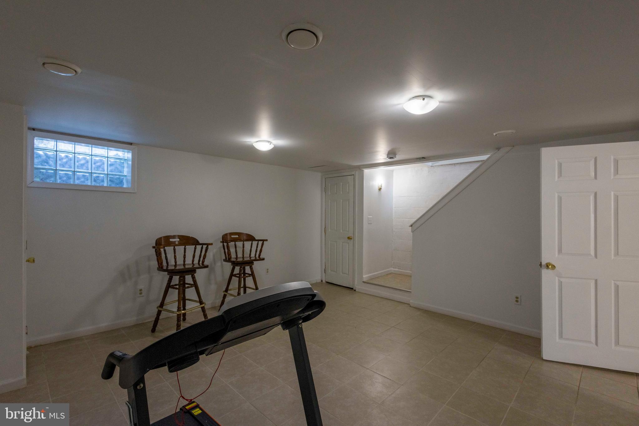 CANTONSVILLE - Residential Lease