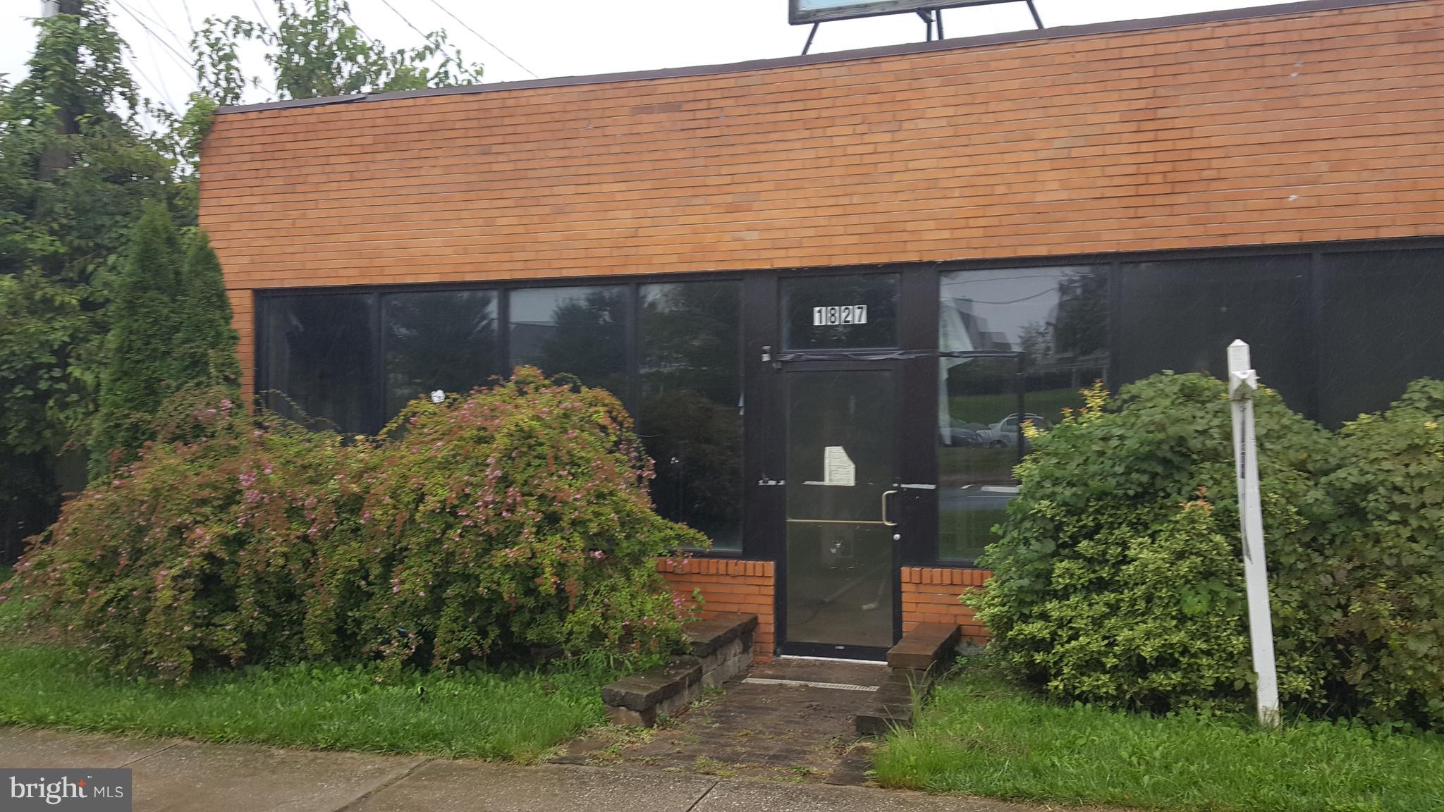 3k sq. ft. of commercial space housed in 2 attached buildings with 3 addresses. 1825/1827 Eastern Blvd and 1828 Kitty Hawk Rd. This property will be auctioned with reserve on 10/6/17, at 11 am. by the Butler Auction Co. can be bought prior to auction. Note 10% buyers premium applies. Buyer pays all closing costs. Possible LLC transfer. Agent comm. 3%, must be registered 24 hours before auction.