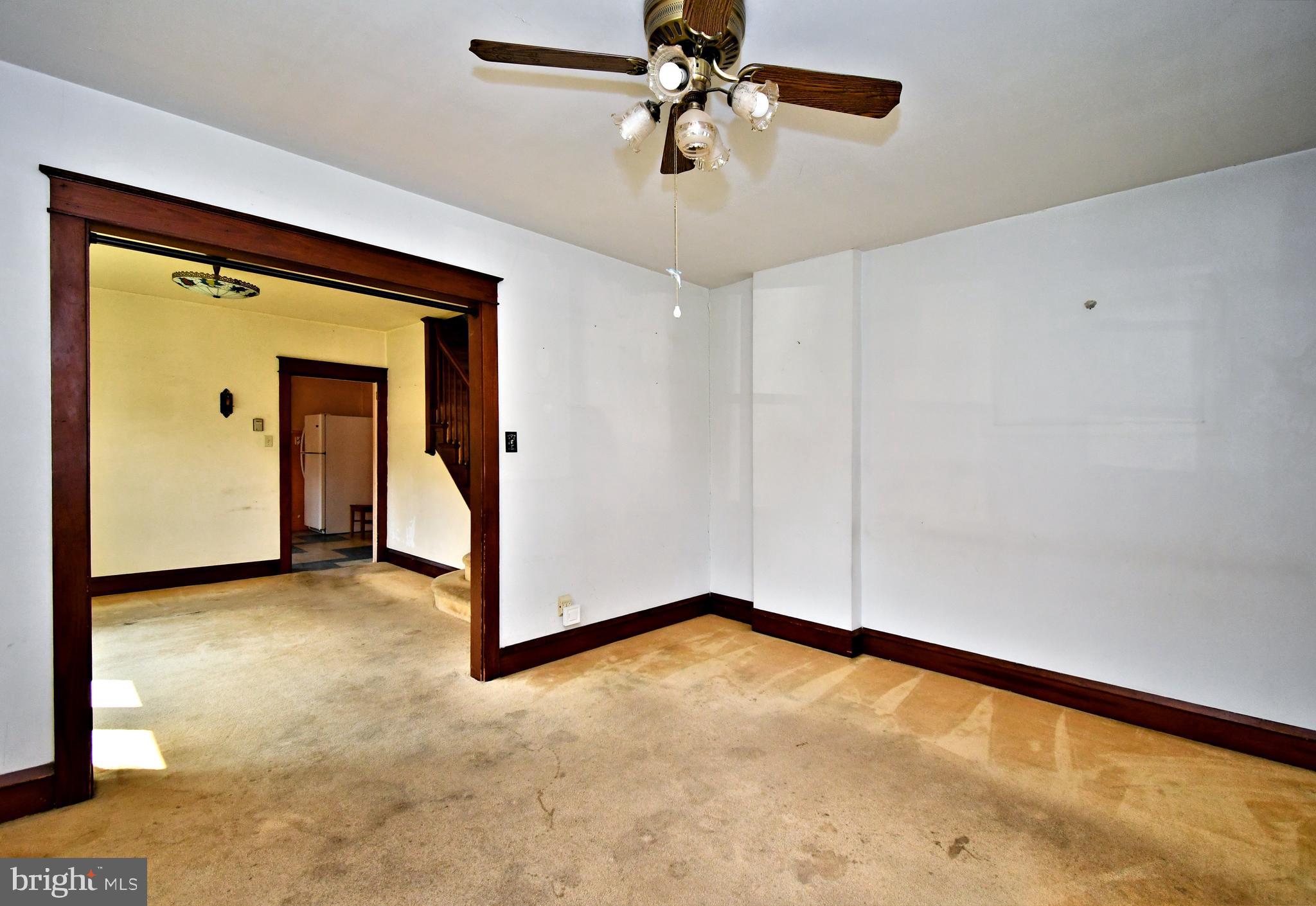 89 W HAMLIN AVENUE