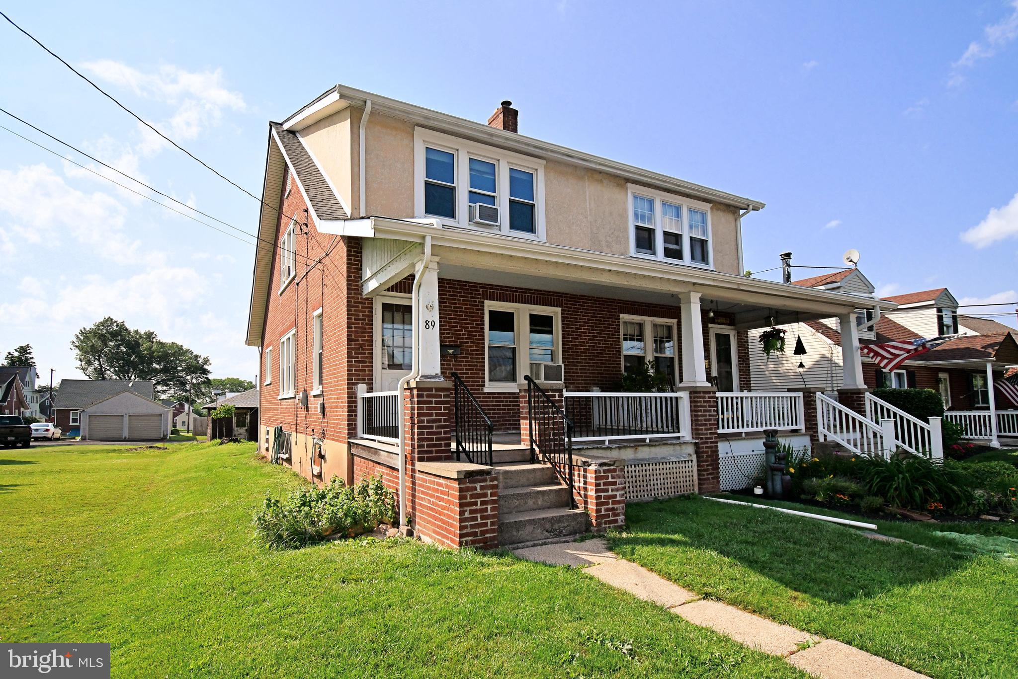 89 W HAMLIN AVENUE
