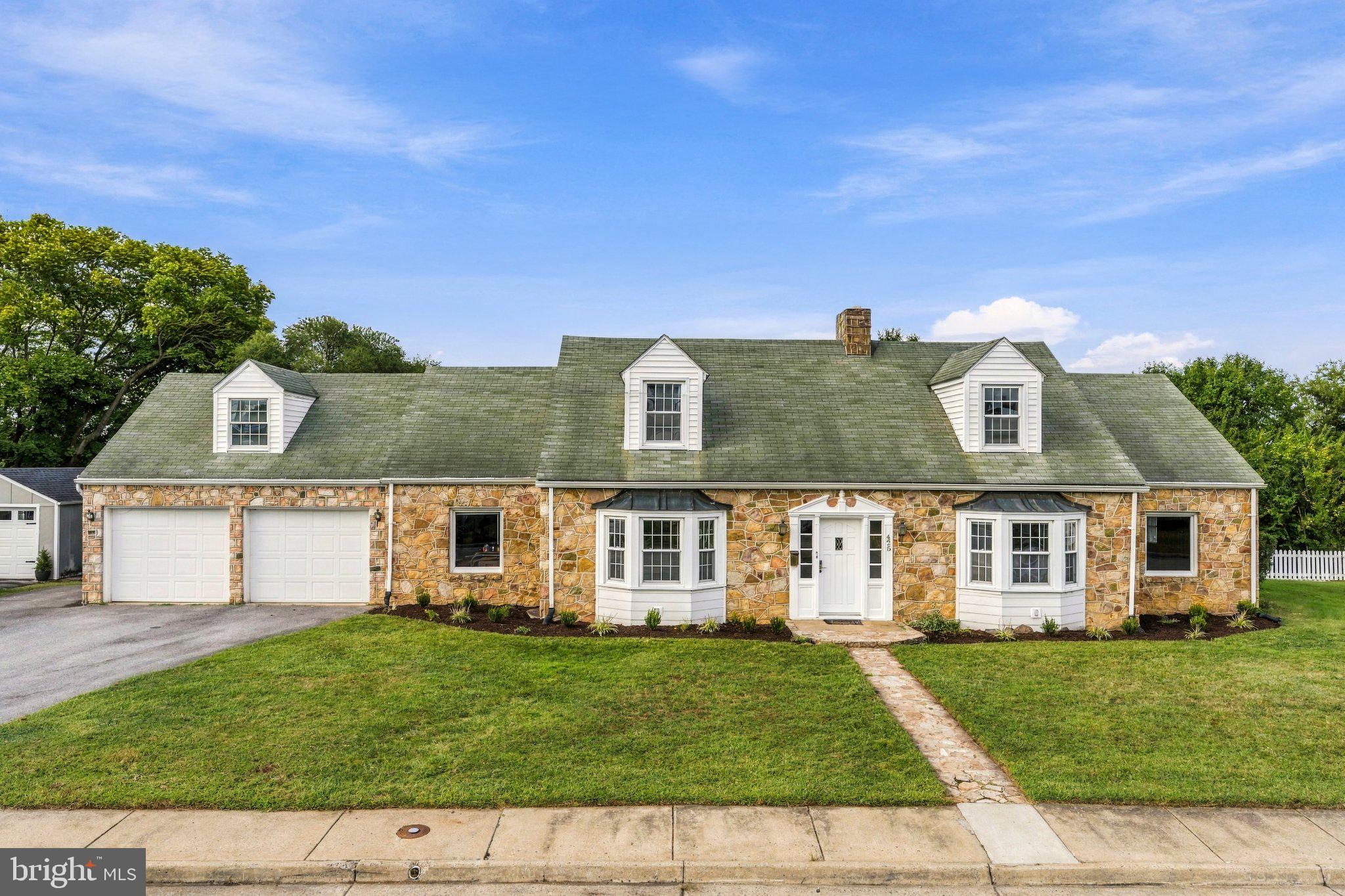 425 W 15TH STREET