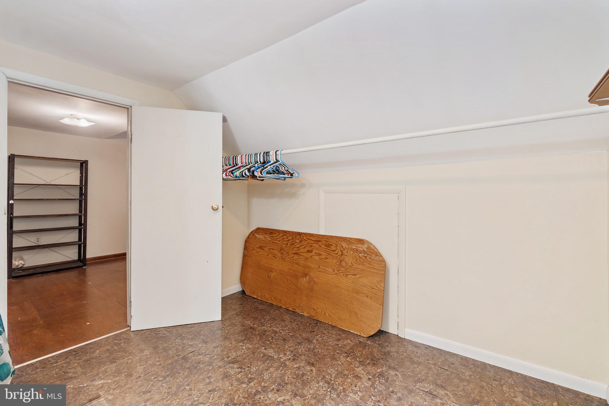 ROLAND TERRACE - Residential