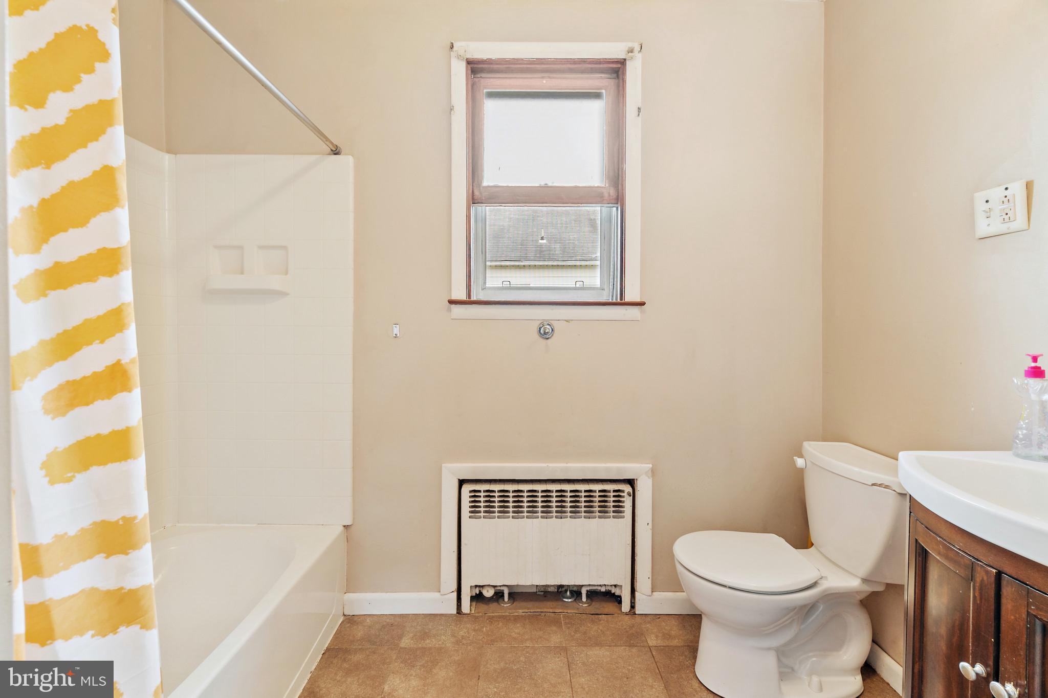 ROLAND TERRACE - Residential