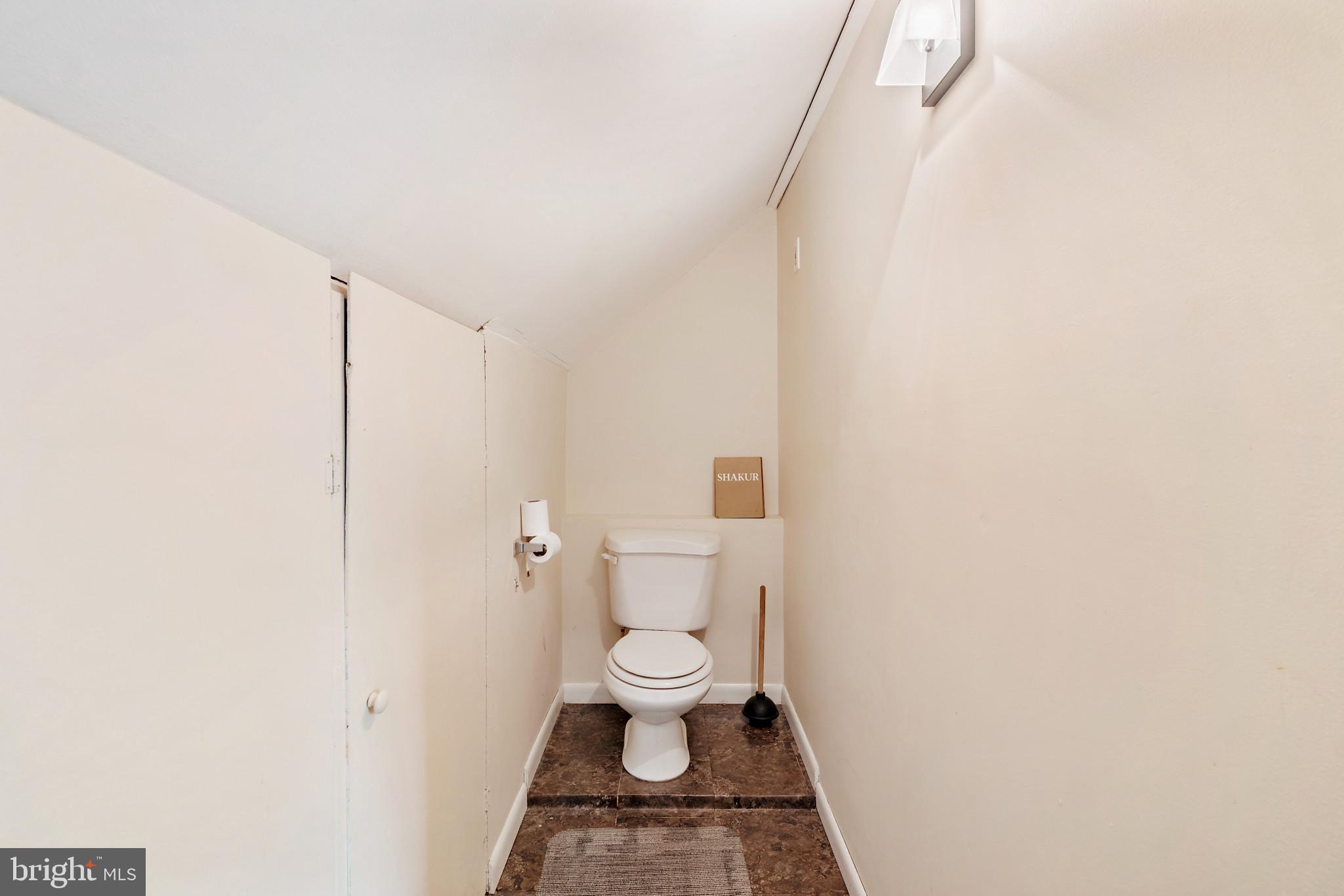 ROLAND TERRACE - Residential