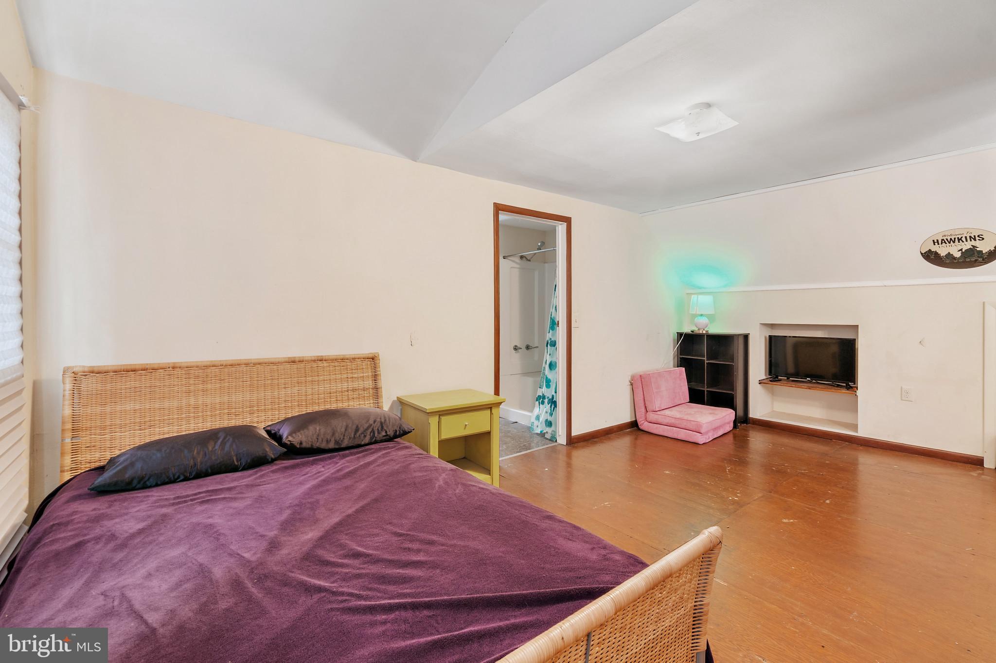 ROLAND TERRACE - Residential