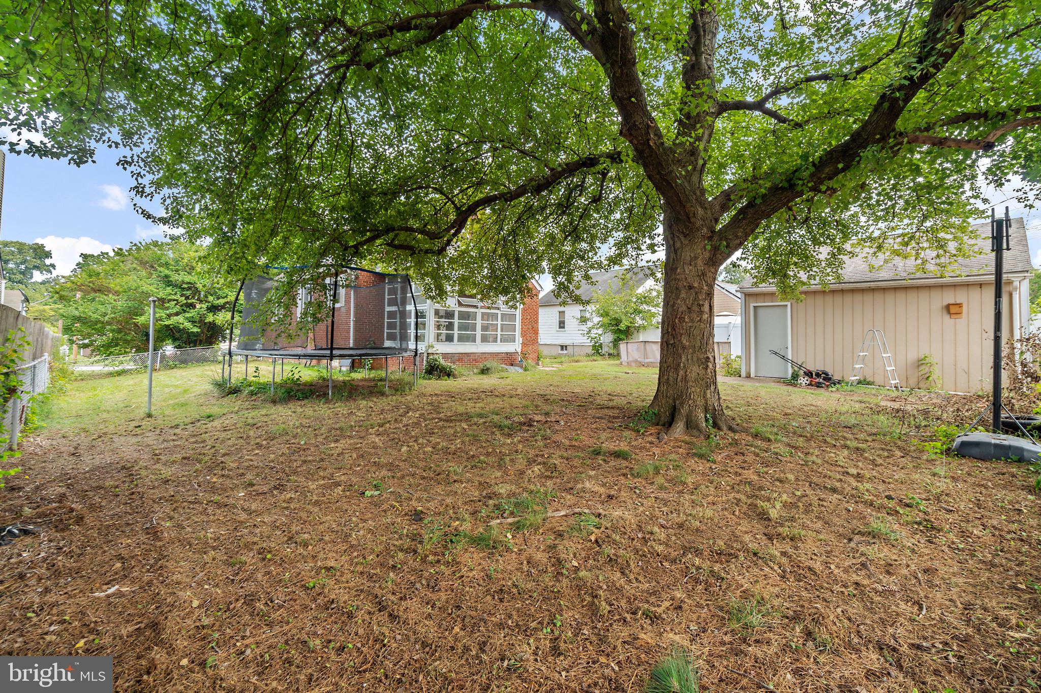 ROLAND TERRACE - Residential