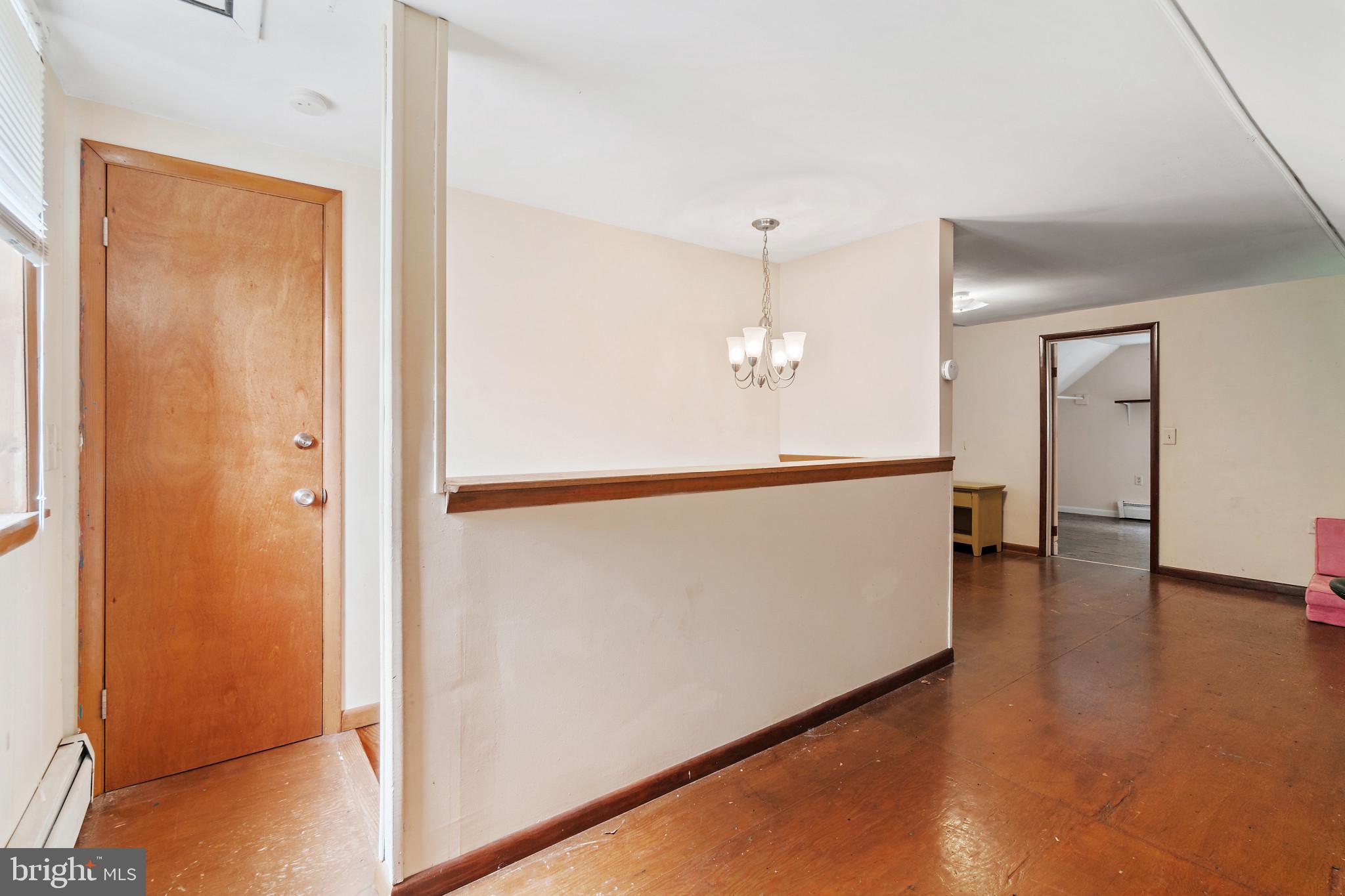 ROLAND TERRACE - Residential