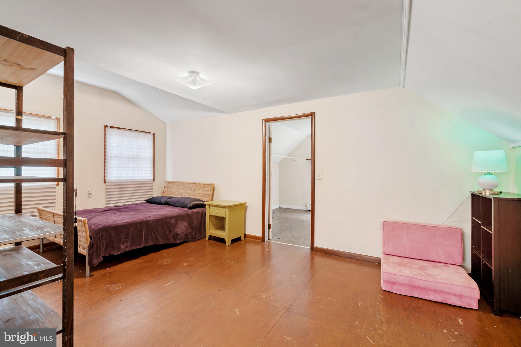 ROLAND TERRACE - Residential