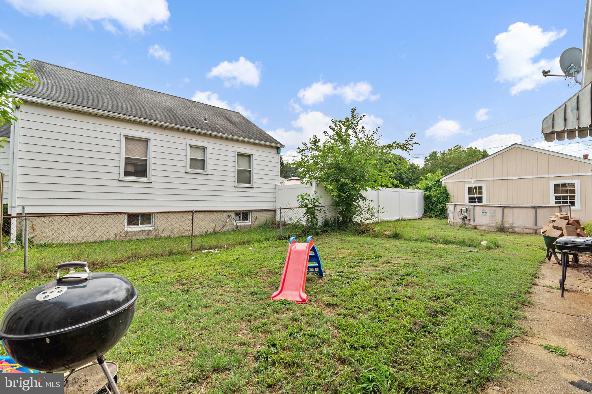 ROLAND TERRACE - Residential