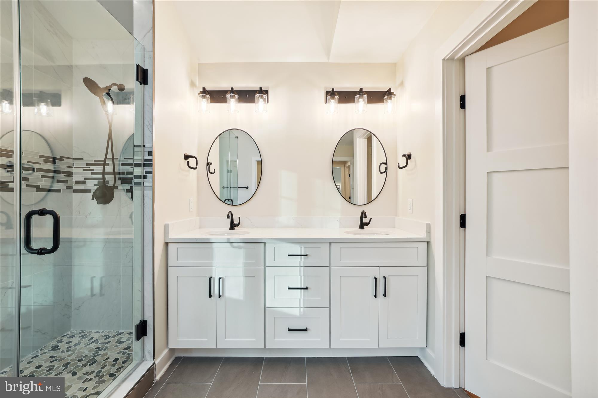 KENSINGTON TERRACE - Residential