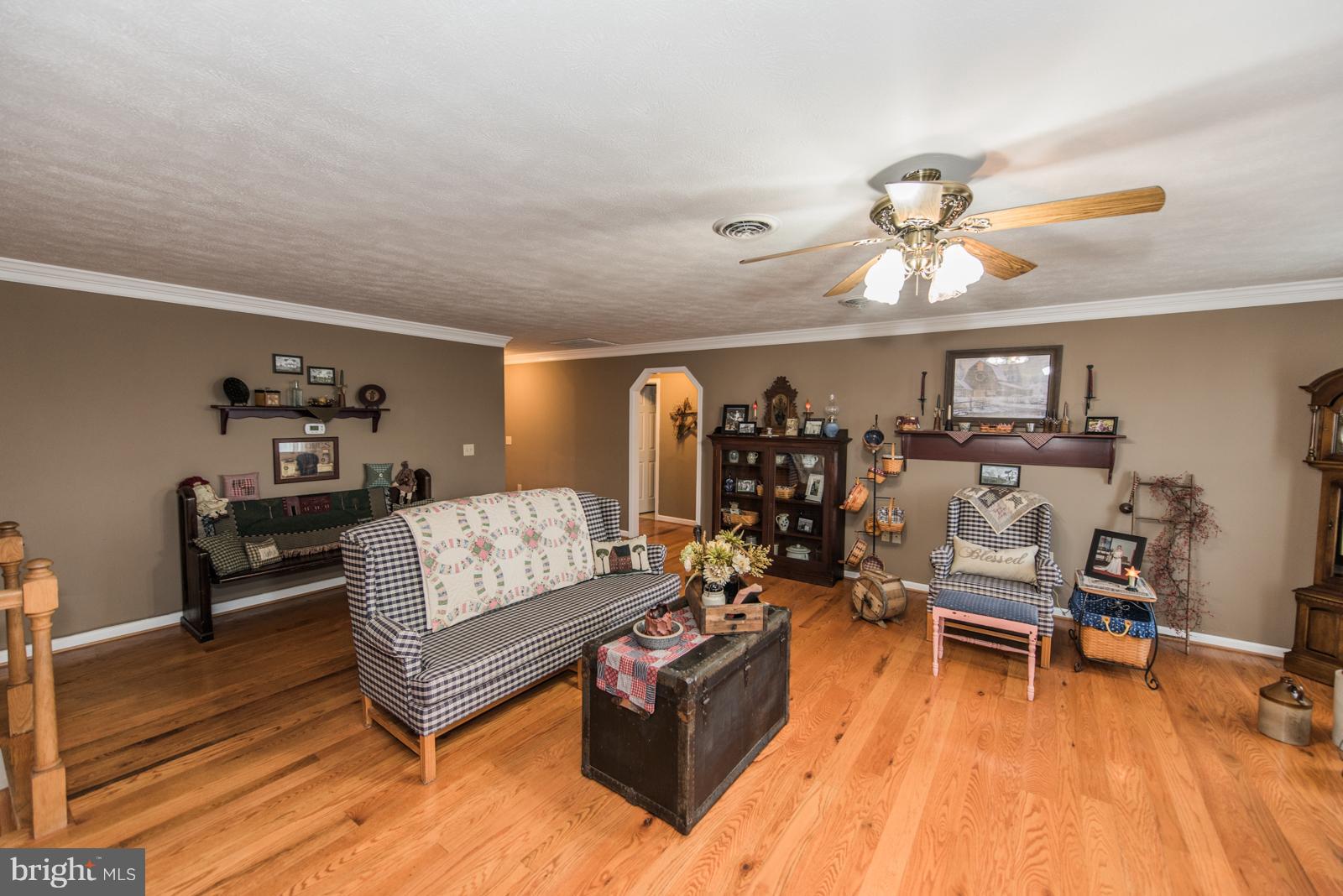 DRY RUN ACRES - Residential