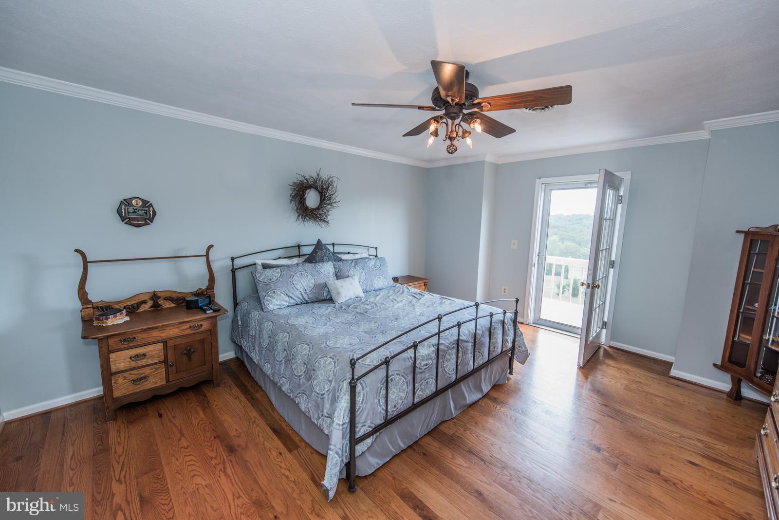 DRY RUN ACRES - Residential