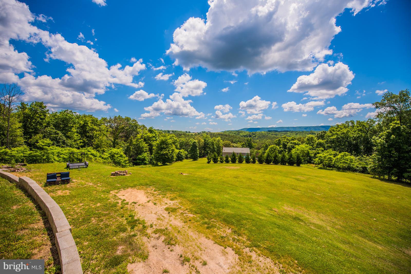 DRY RUN ACRES - Residential