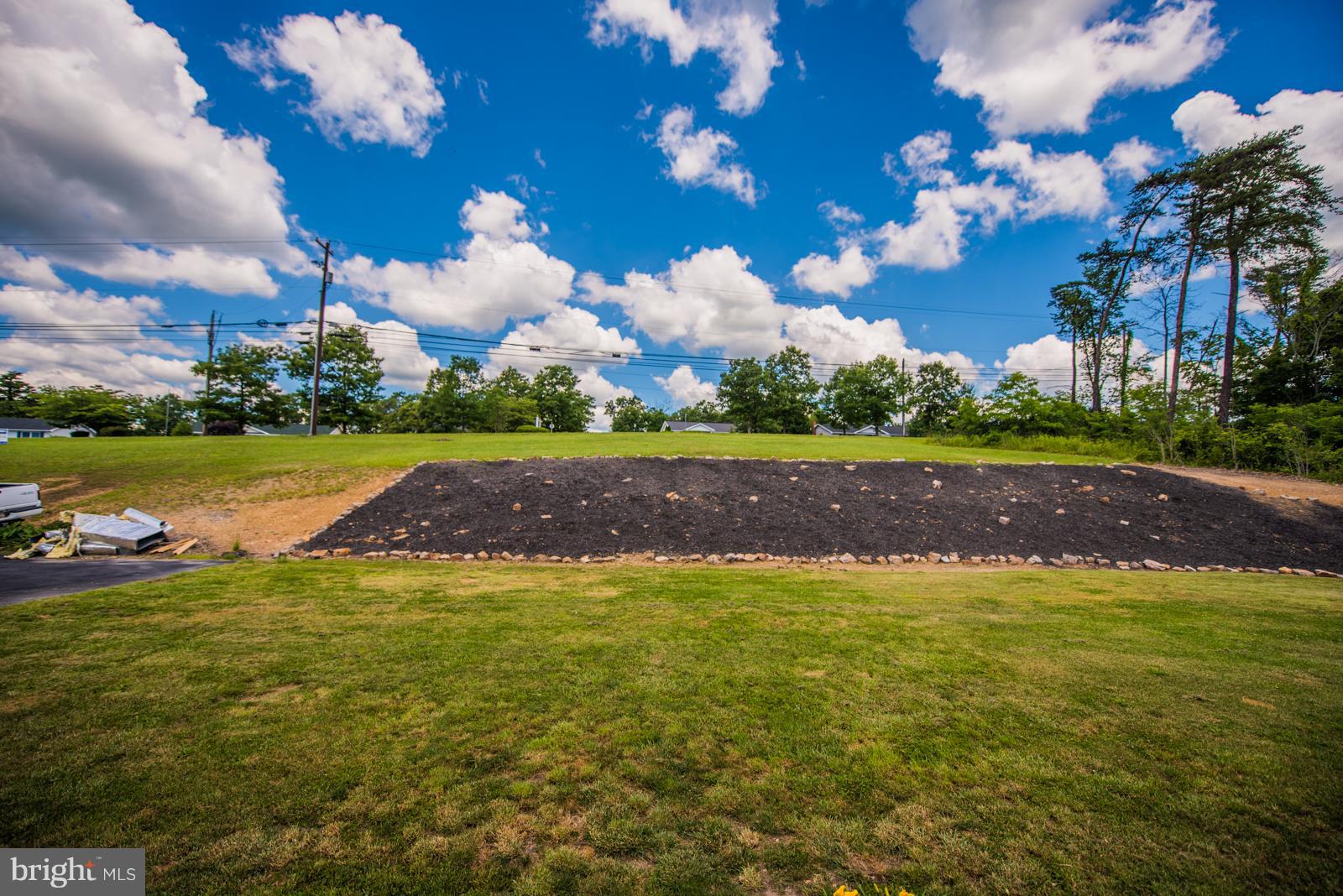 DRY RUN ACRES - Residential