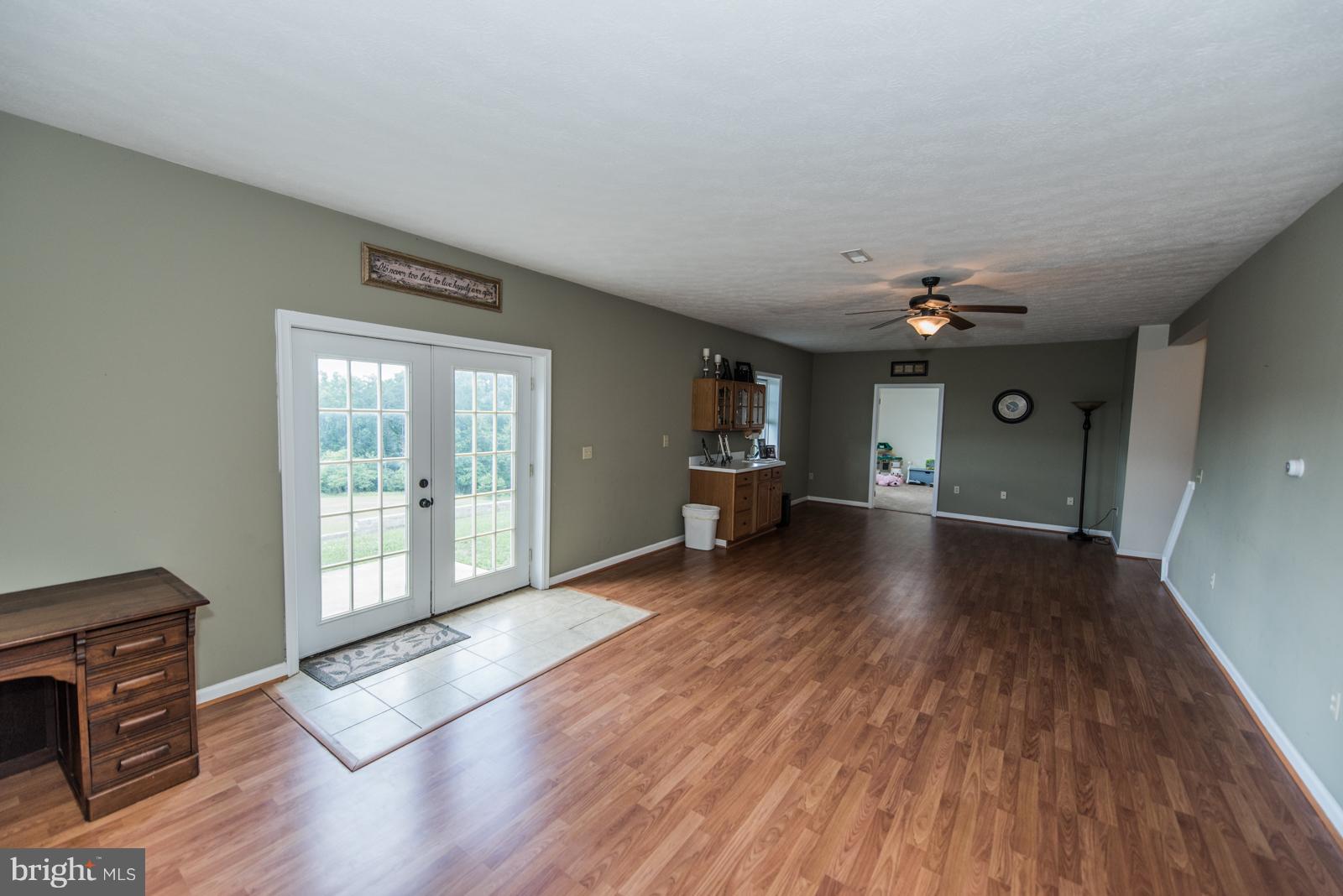 DRY RUN ACRES - Residential