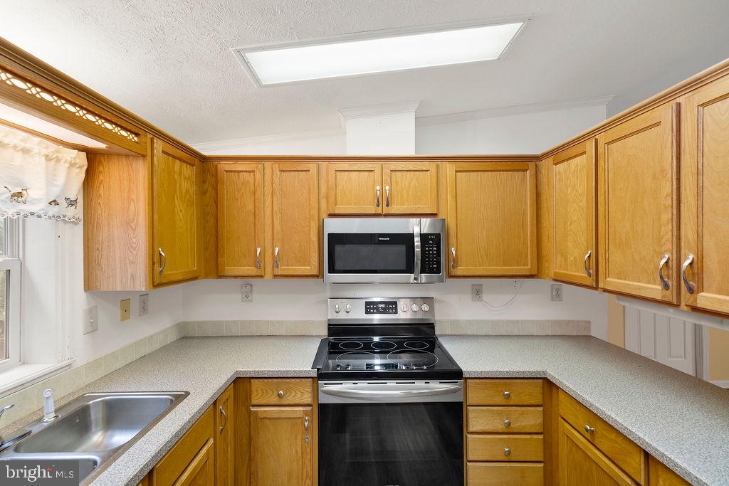 PINE RUN RETIREMENT COMMUNITY - Residential
