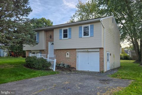 Photo of 2322 Hershey Avenue, EAST PETERSBURG, PA 17520 (MLS # PALA2078480)