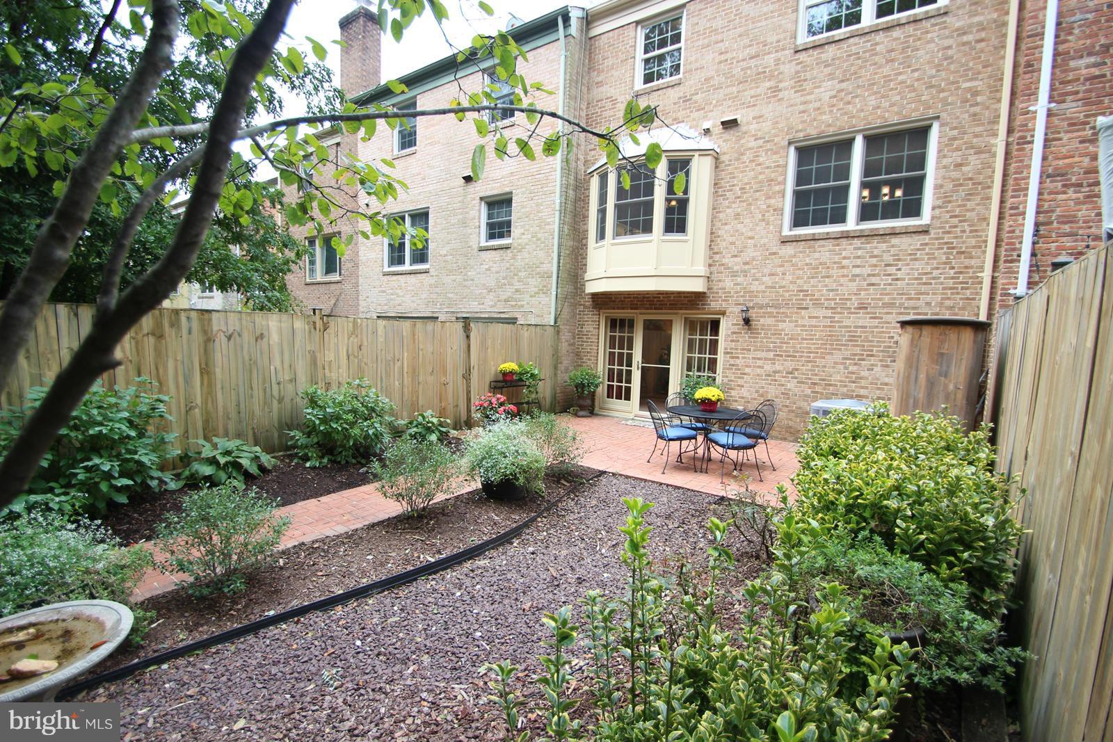 STONEHURST - Residential