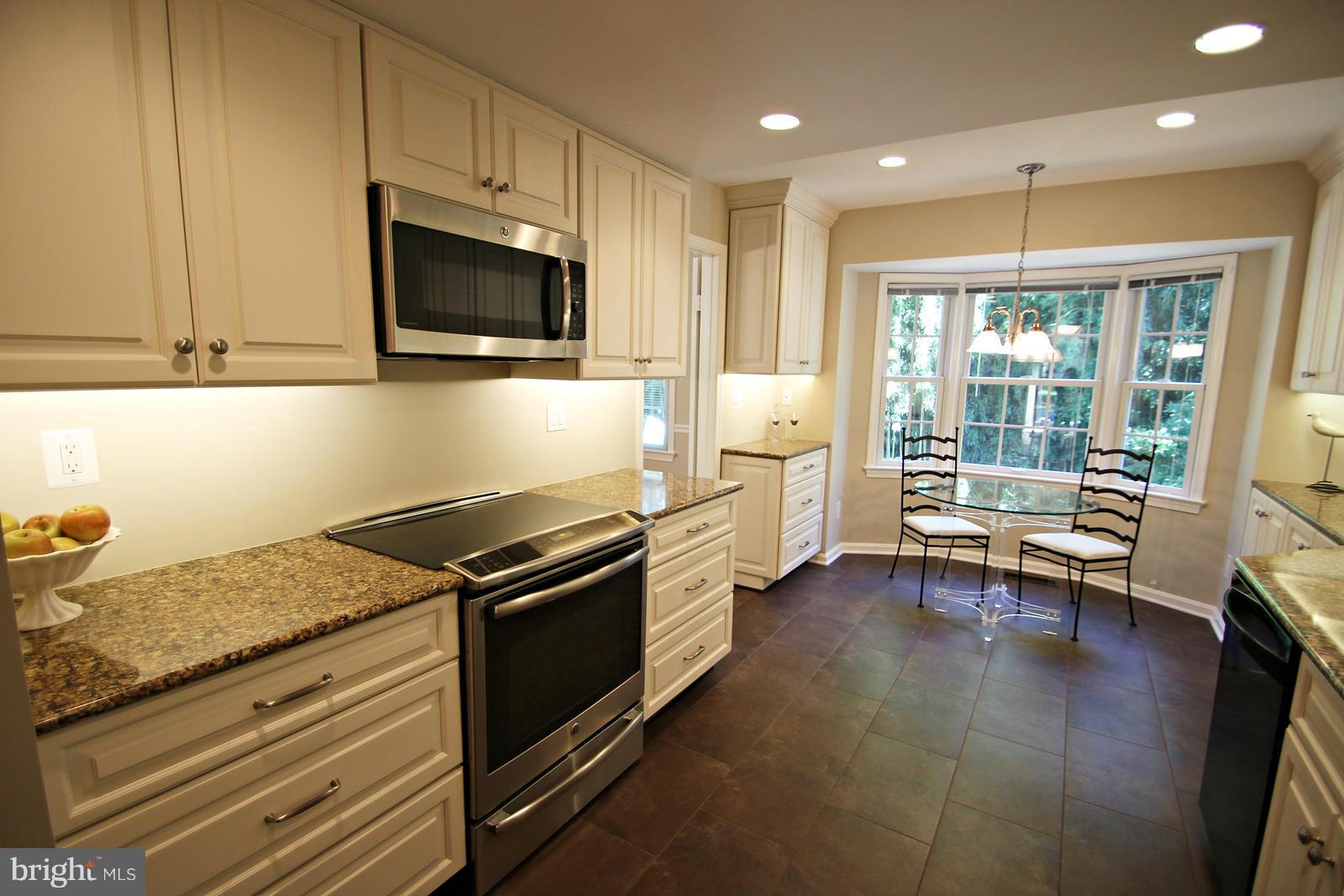 STONEHURST - Residential