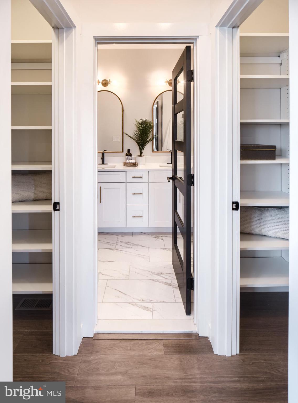 DEVON CREEK - Residential