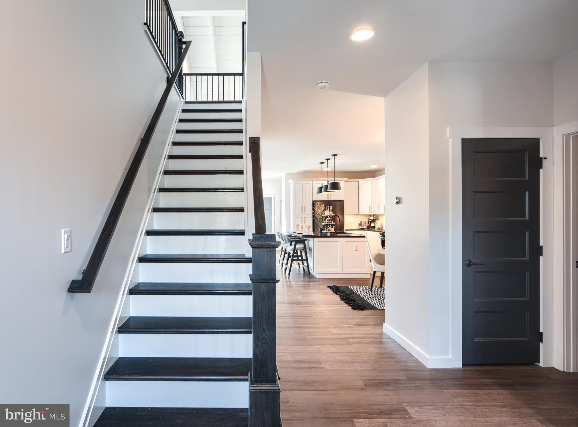 DEVON CREEK - Residential